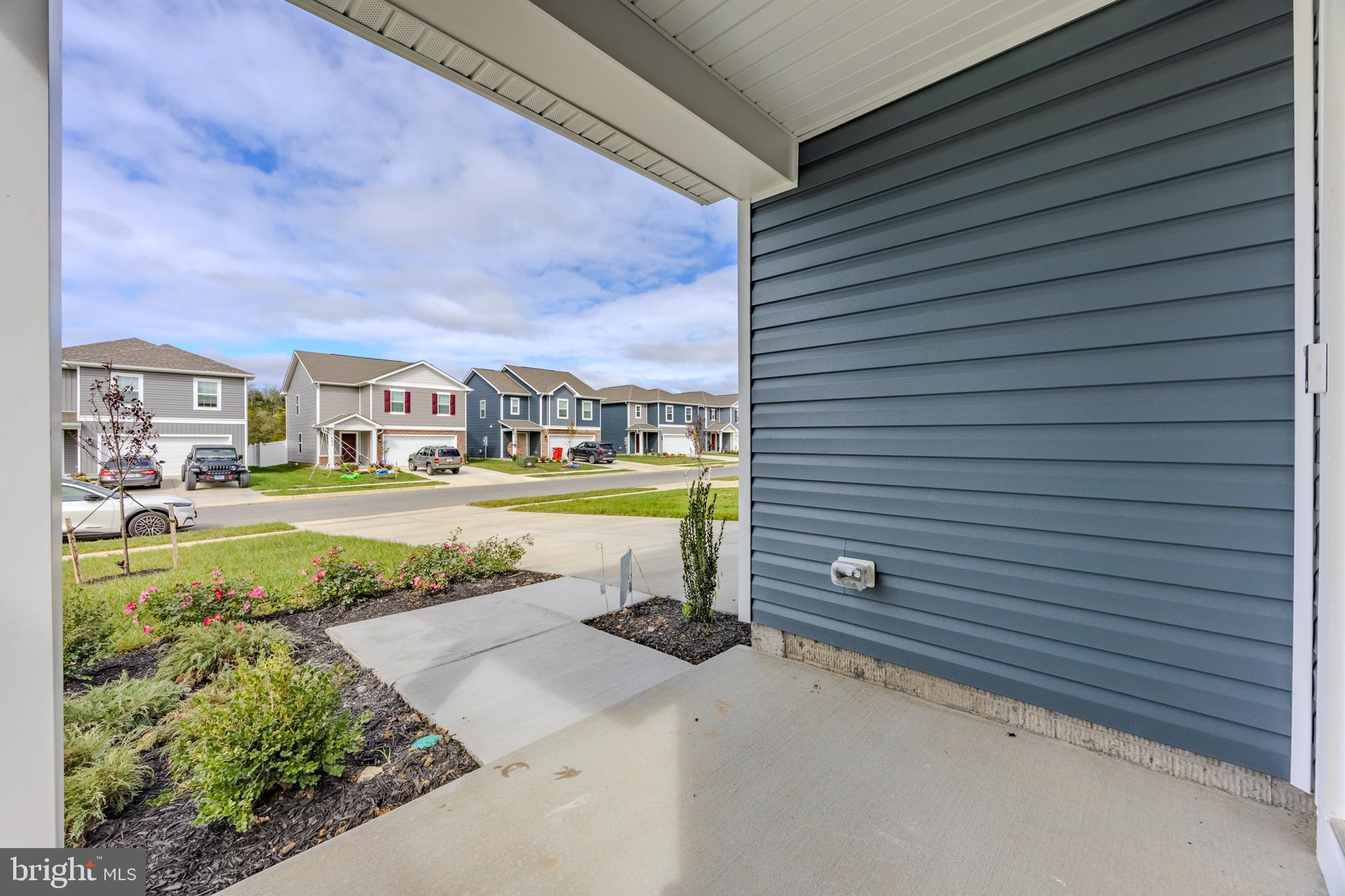 WEST WIND - Residential Lease