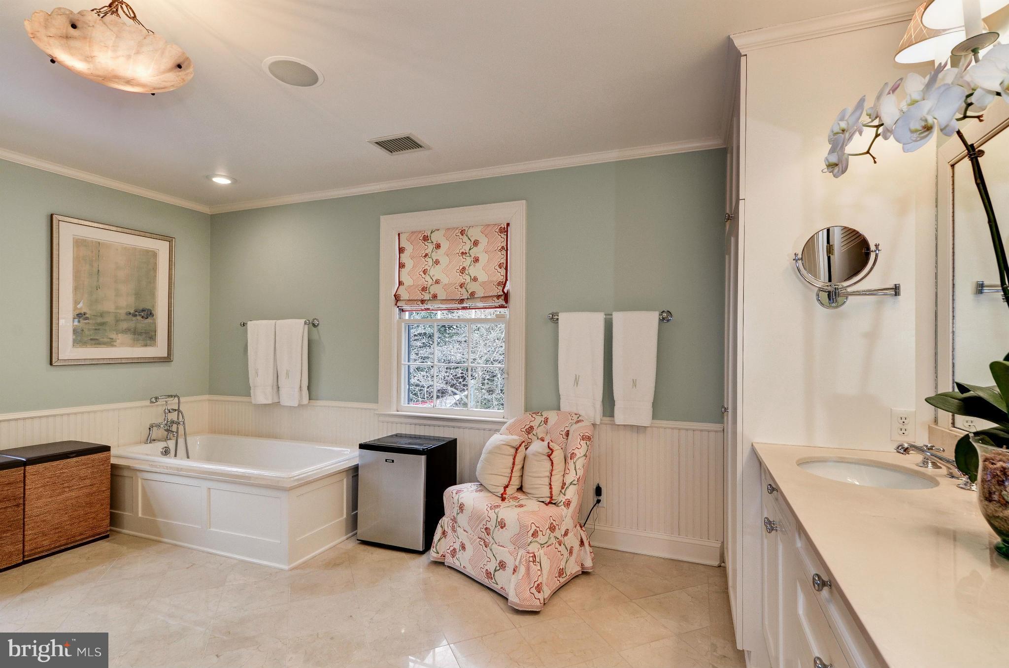 SPRING VALLEY - Residential