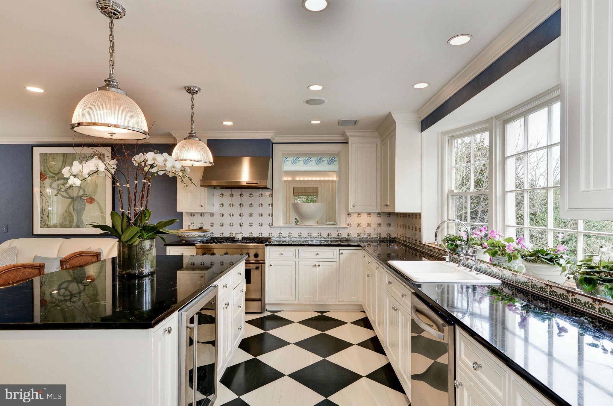 SPRING VALLEY - Residential