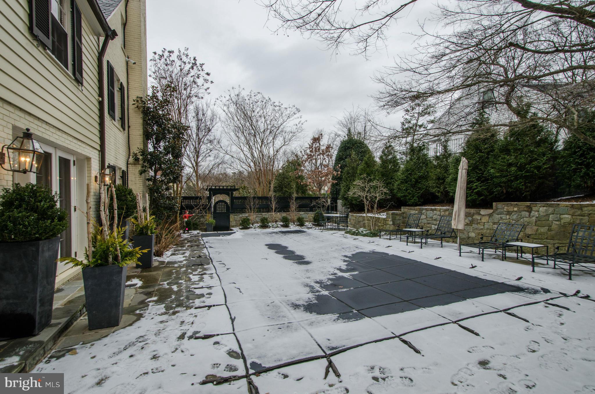 SPRING VALLEY - Residential