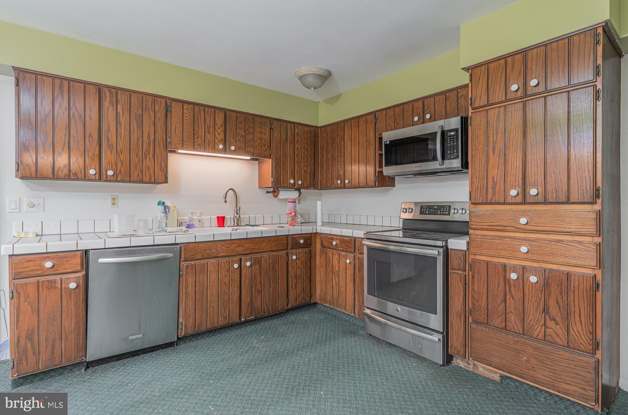 YORKSHIRE ESTS - Residential