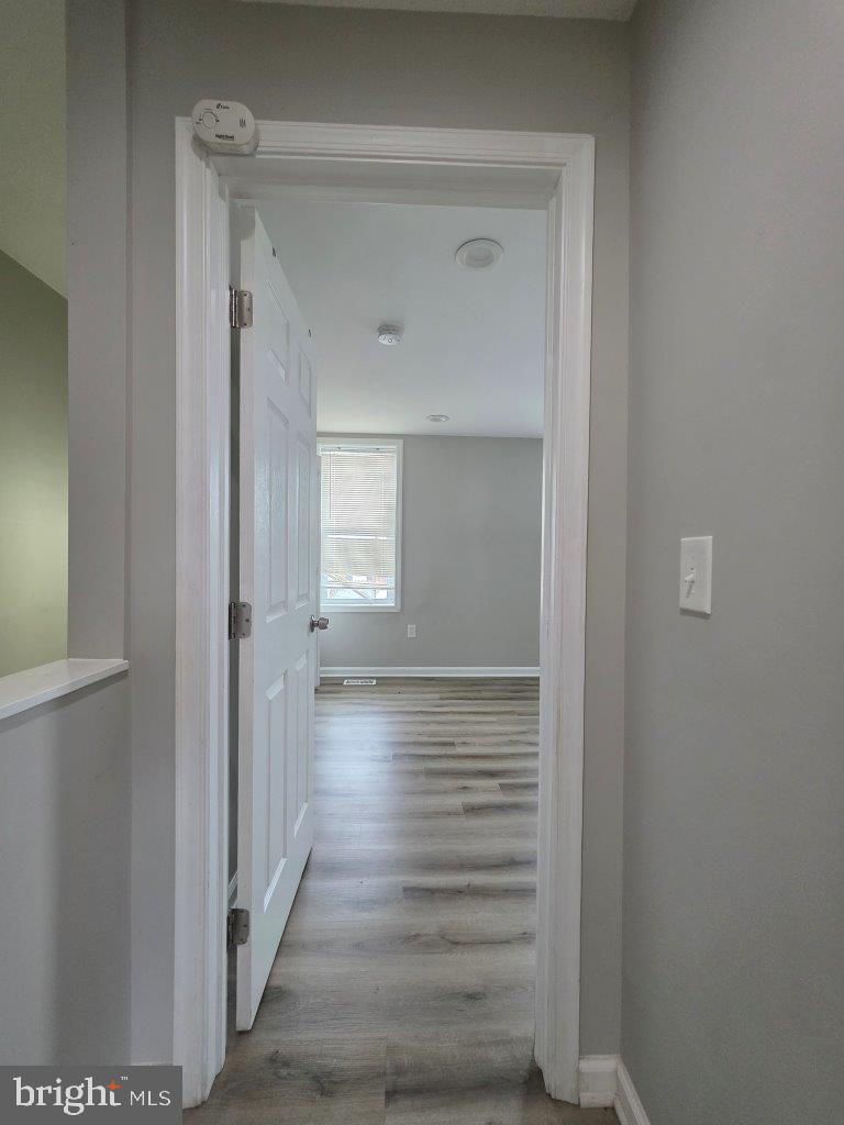 FOUR BY FOUR - Residential