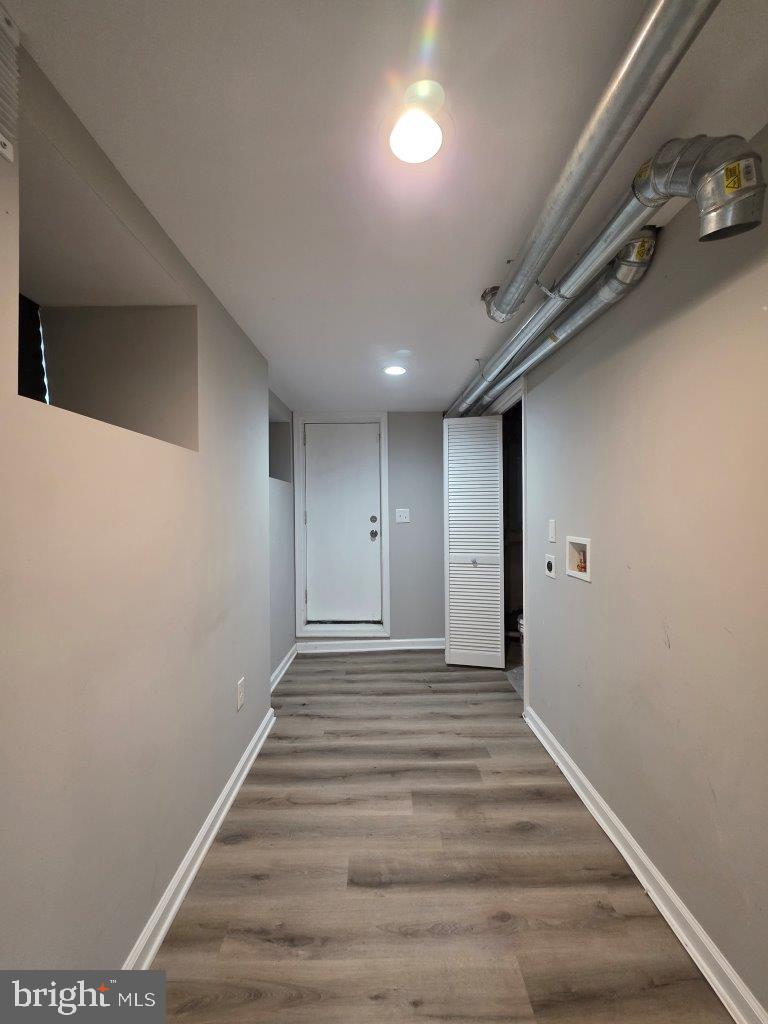 FOUR BY FOUR - Residential