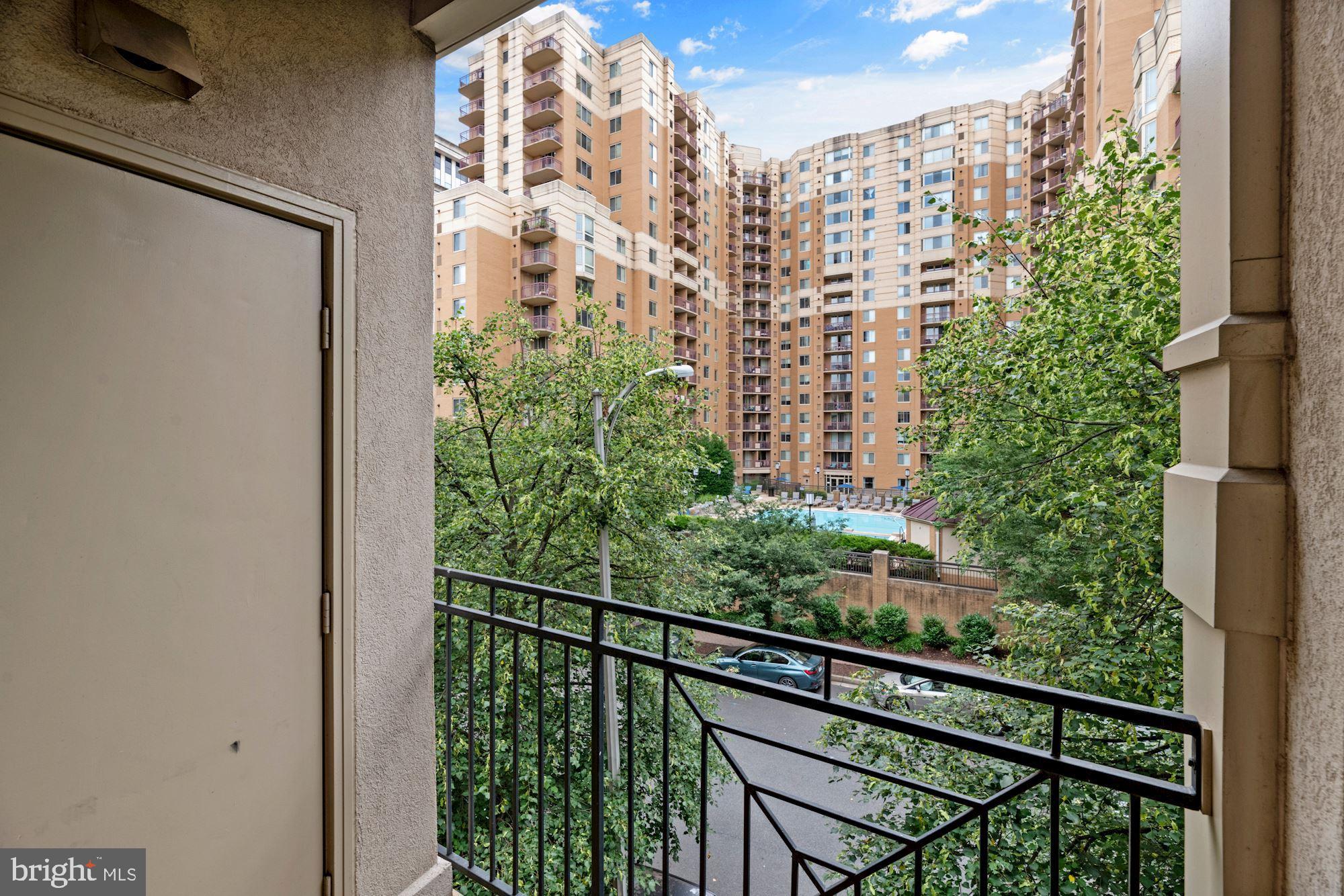 COURTHOUSE HILL - Residential