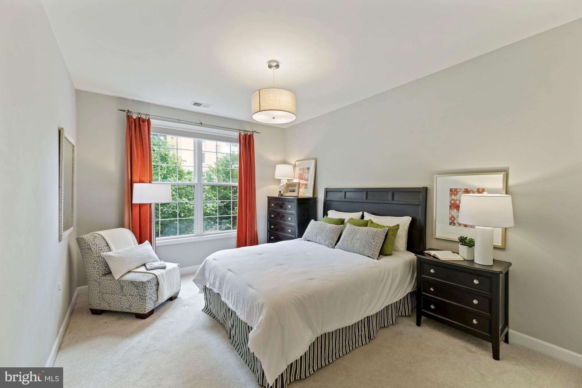 COURTHOUSE HILL - Residential