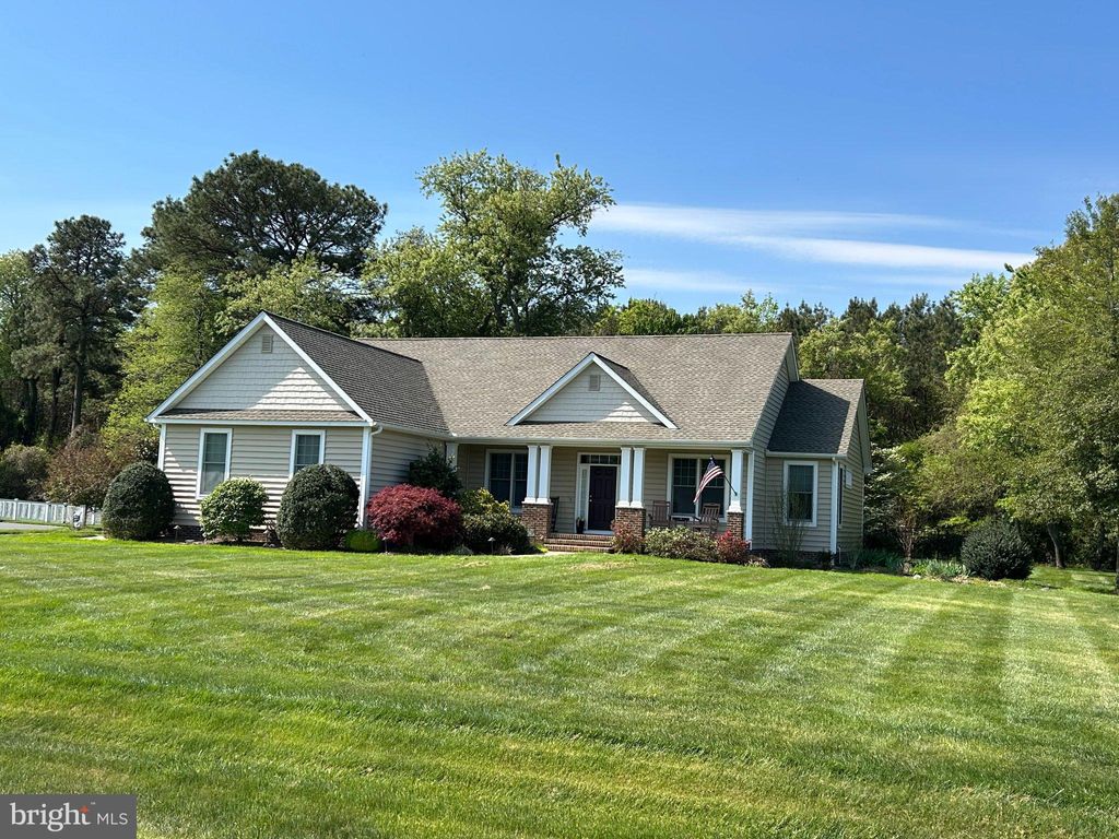 Photo of 16506 Retreat Circle, MILFORD, DE 19963 (MLS # DESU2110566)