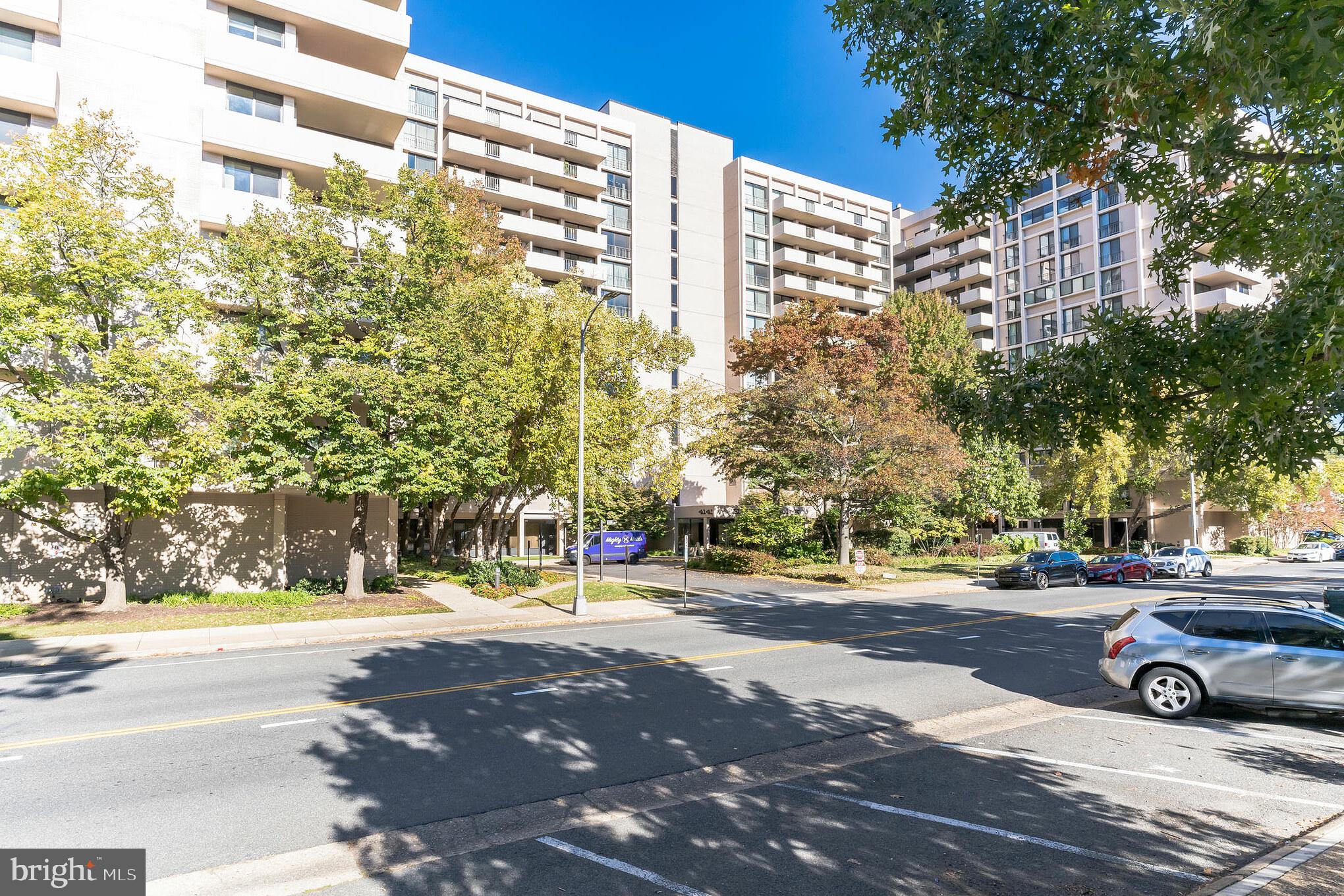 HYDE PARK - Residential