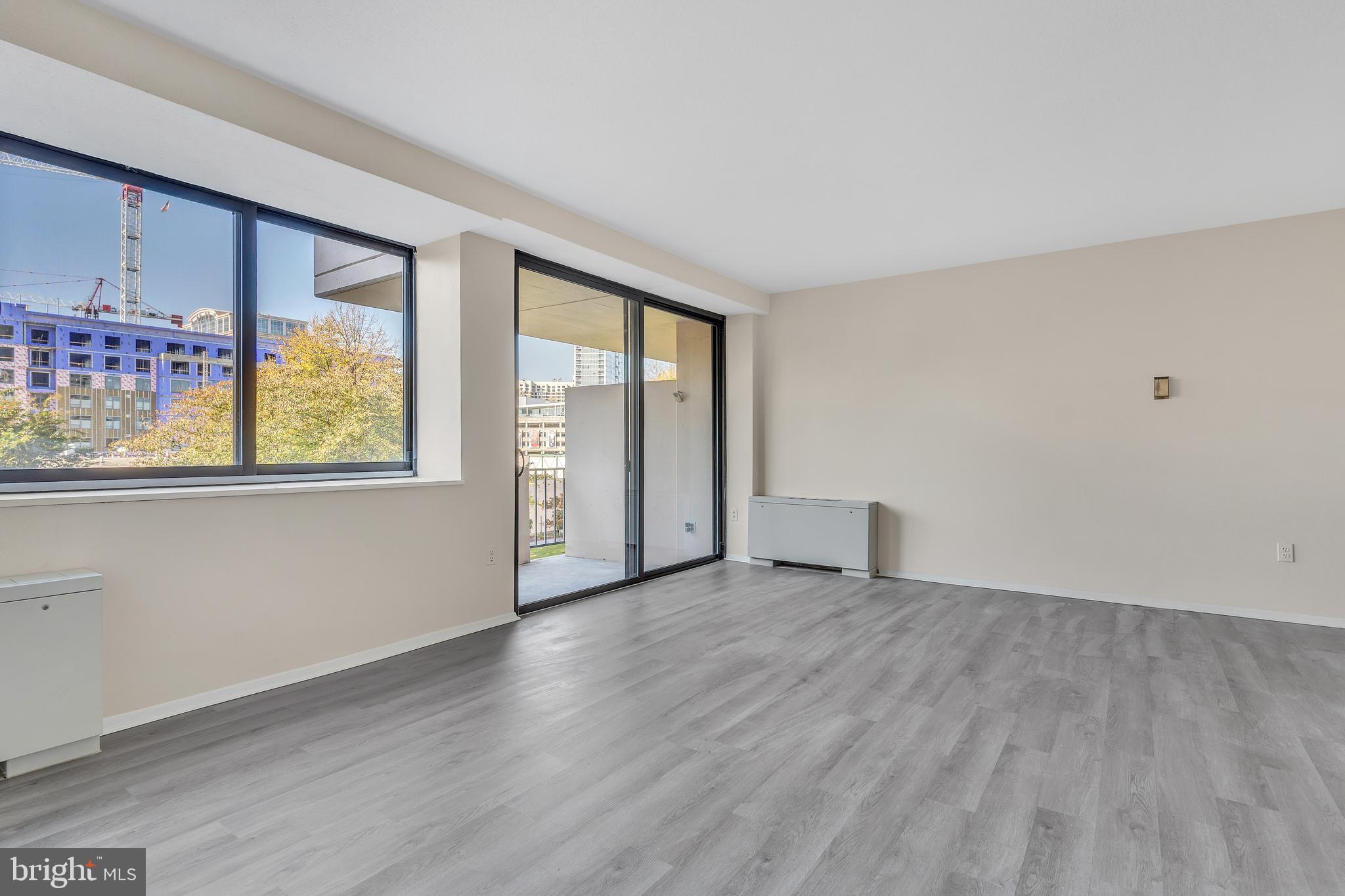 HYDE PARK - Residential