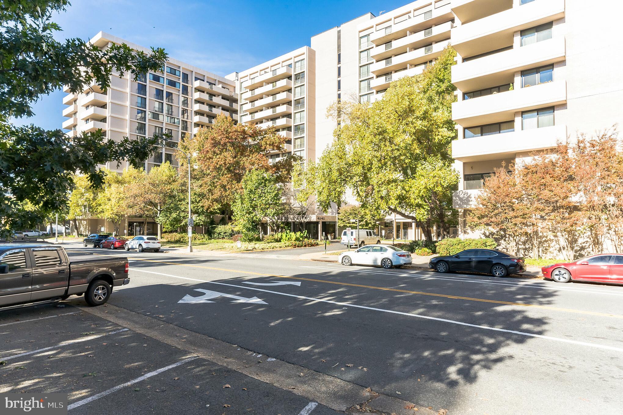 HYDE PARK - Residential