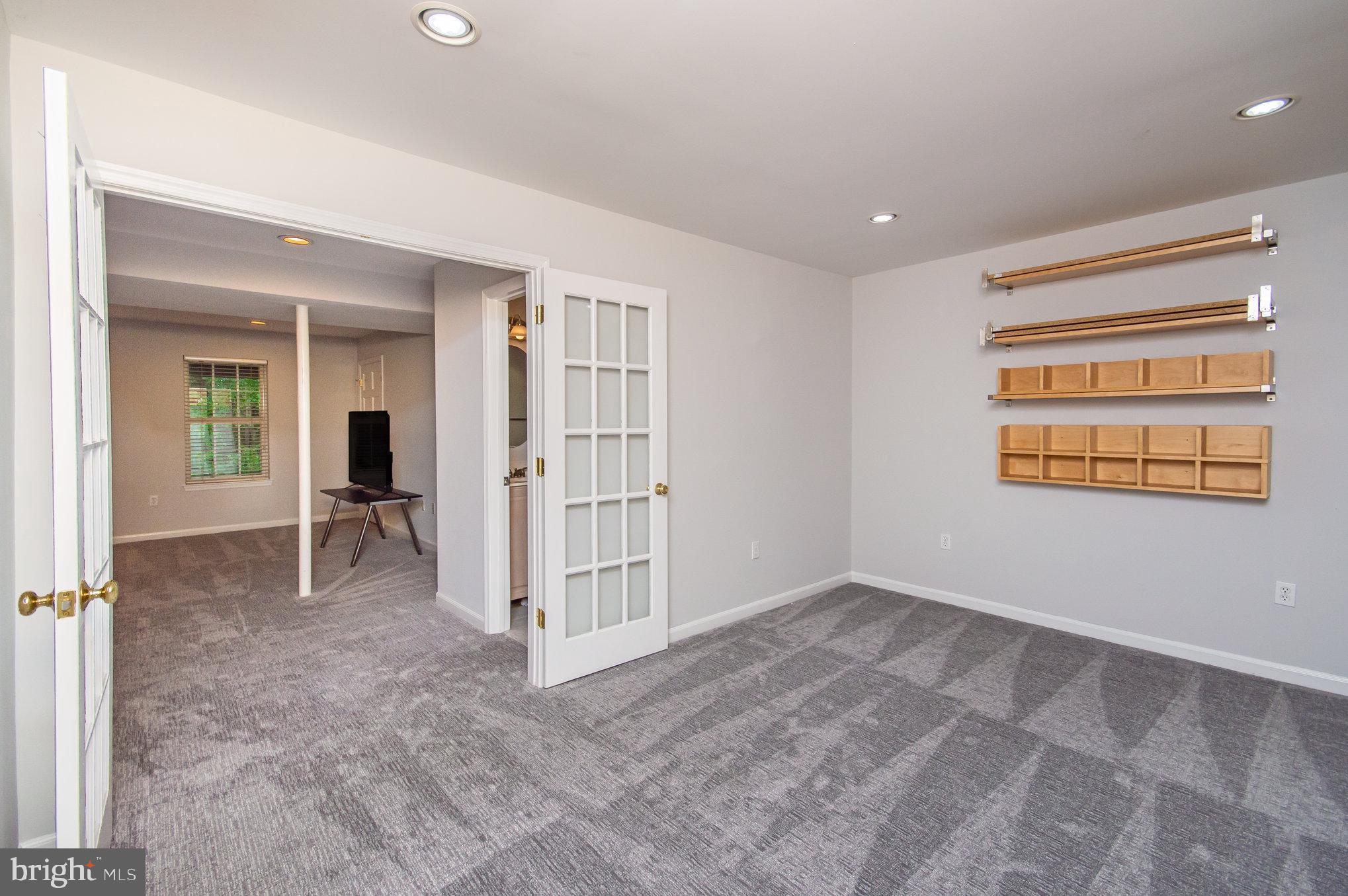 BLOOMS CROSSING - Residential