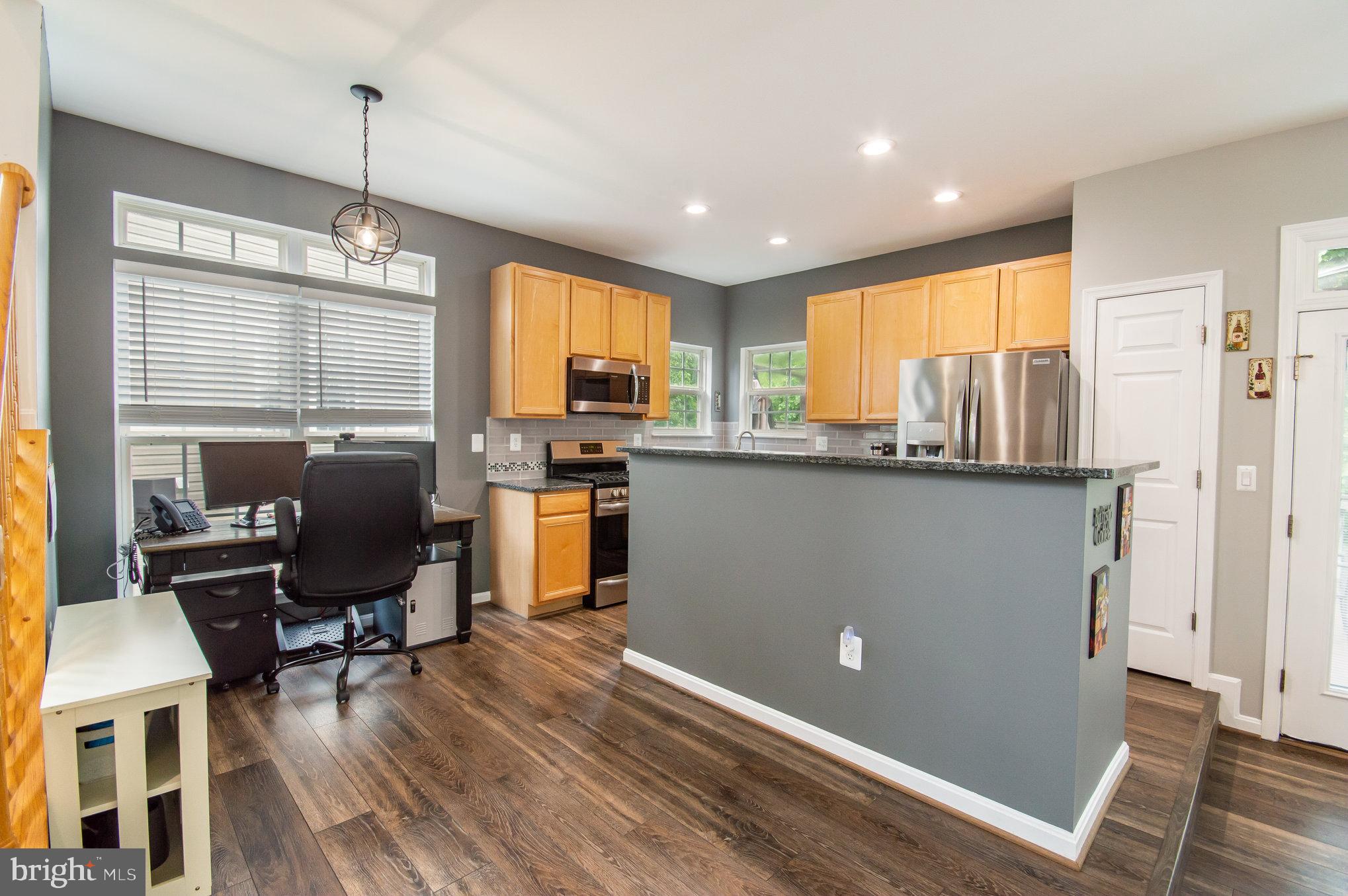 BLOOMS CROSSING - Residential