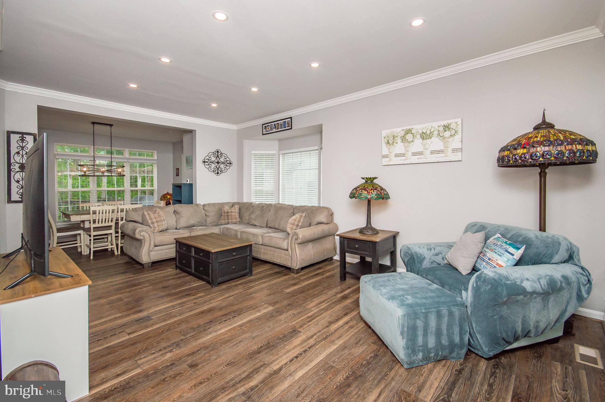 BLOOMS CROSSING - Residential