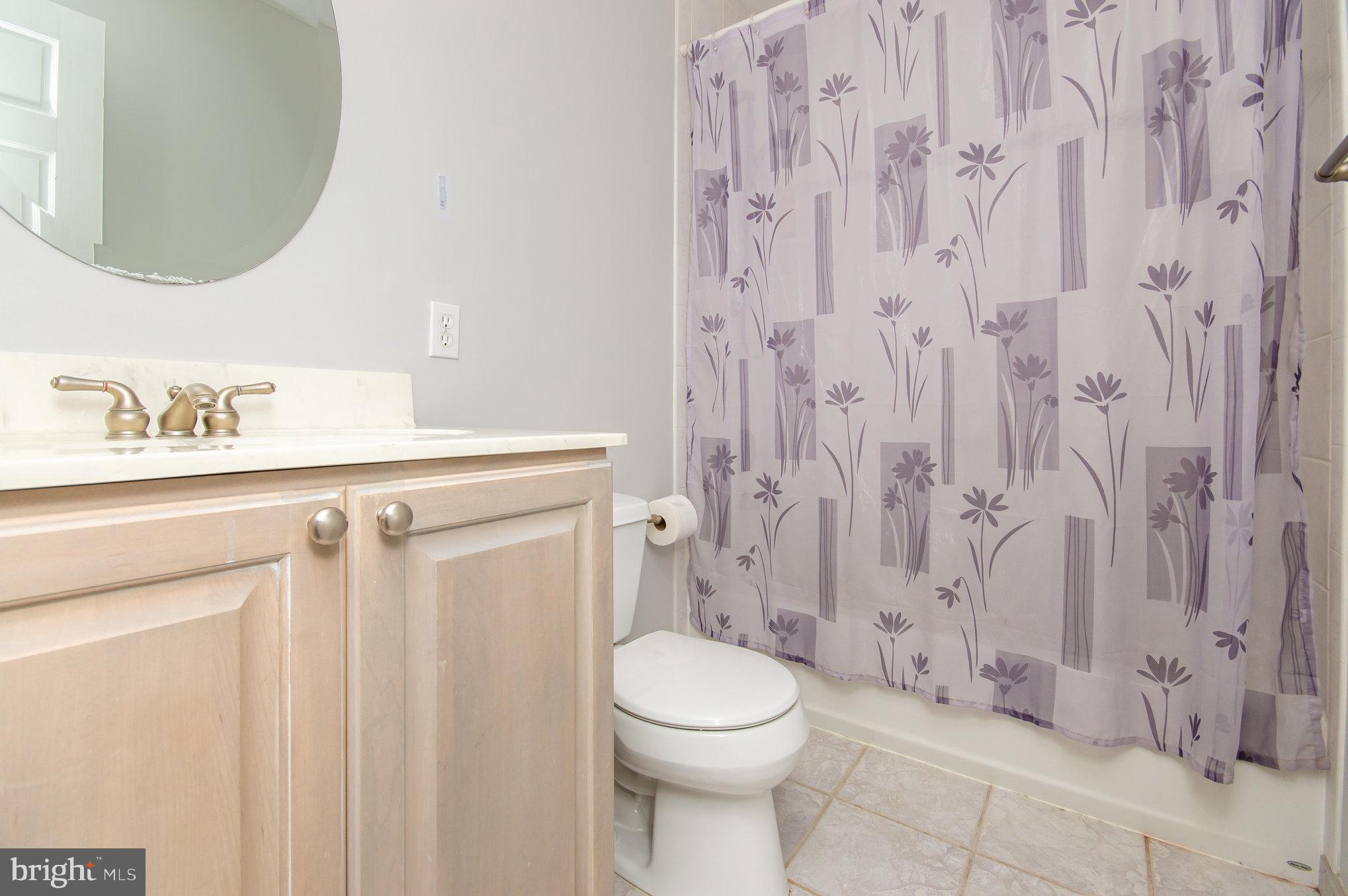 BLOOMS CROSSING - Residential