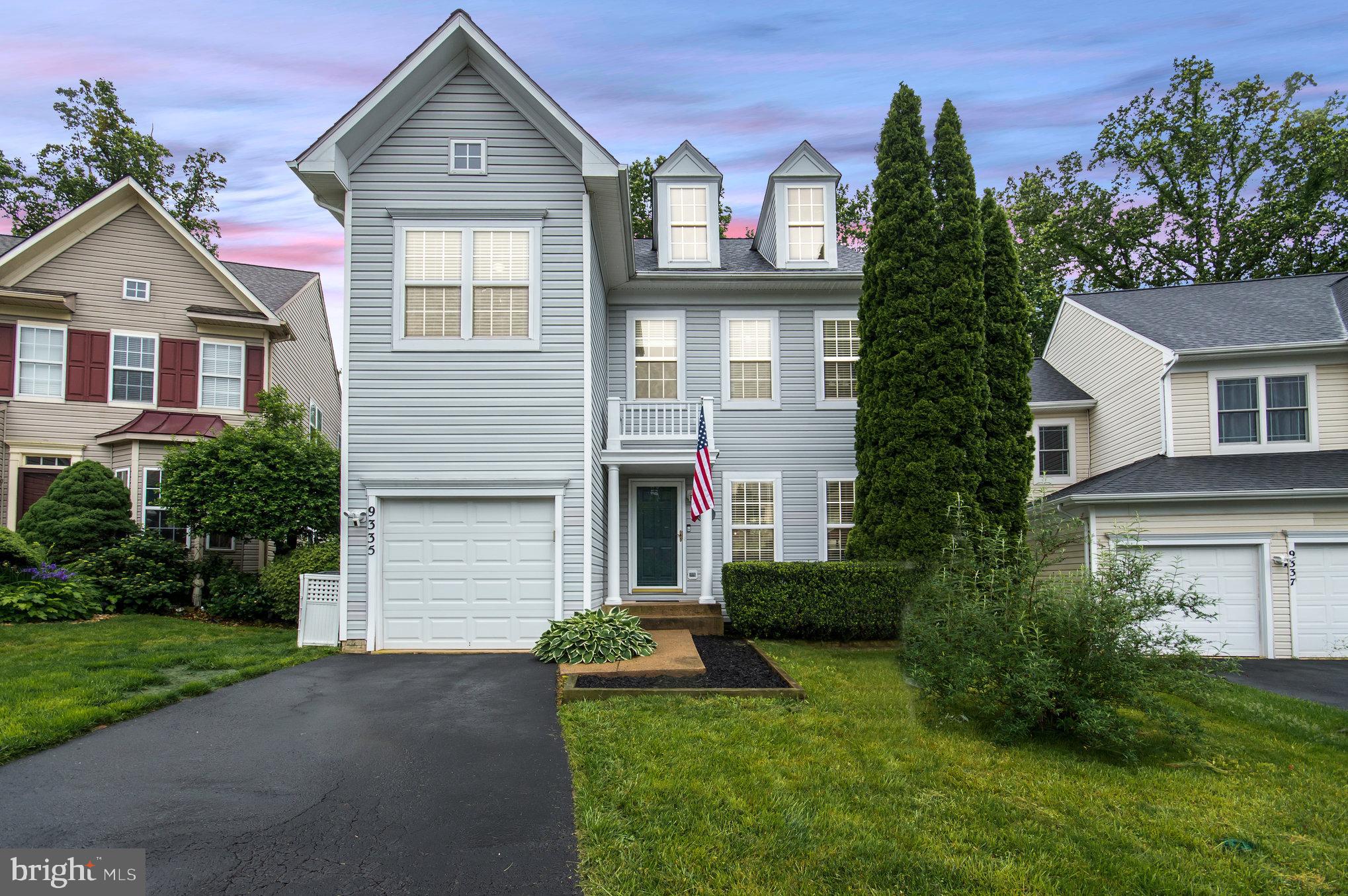 BLOOMS CROSSING - Residential