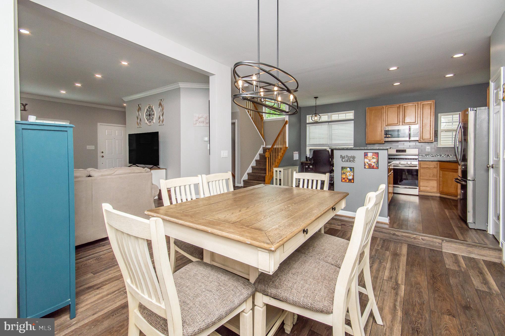 BLOOMS CROSSING - Residential