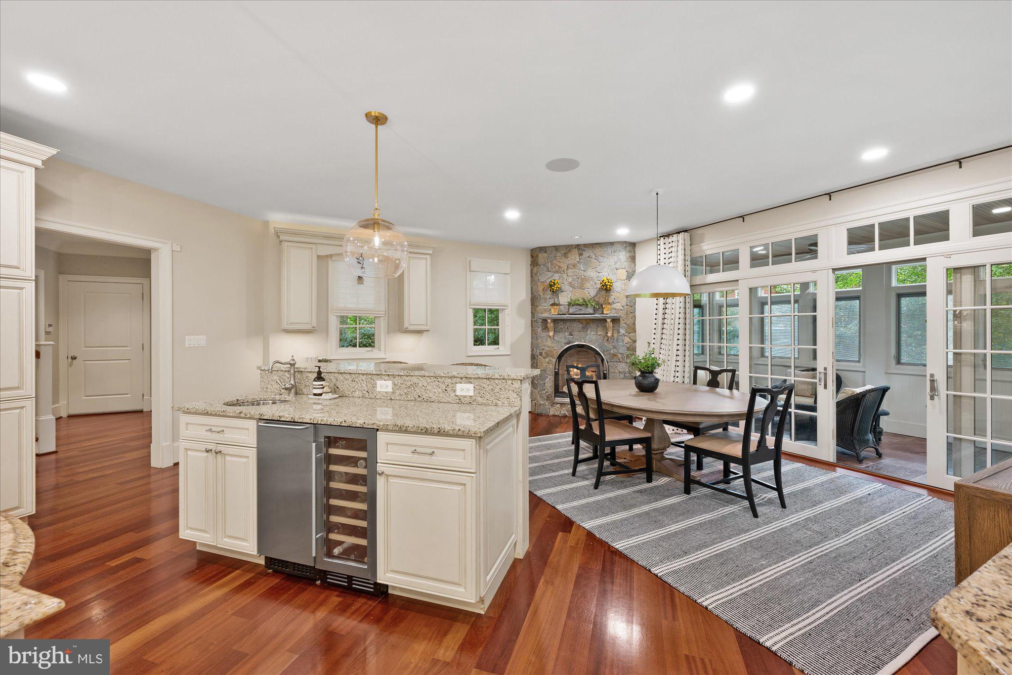 MERRY GO ROUND FARM - Residential