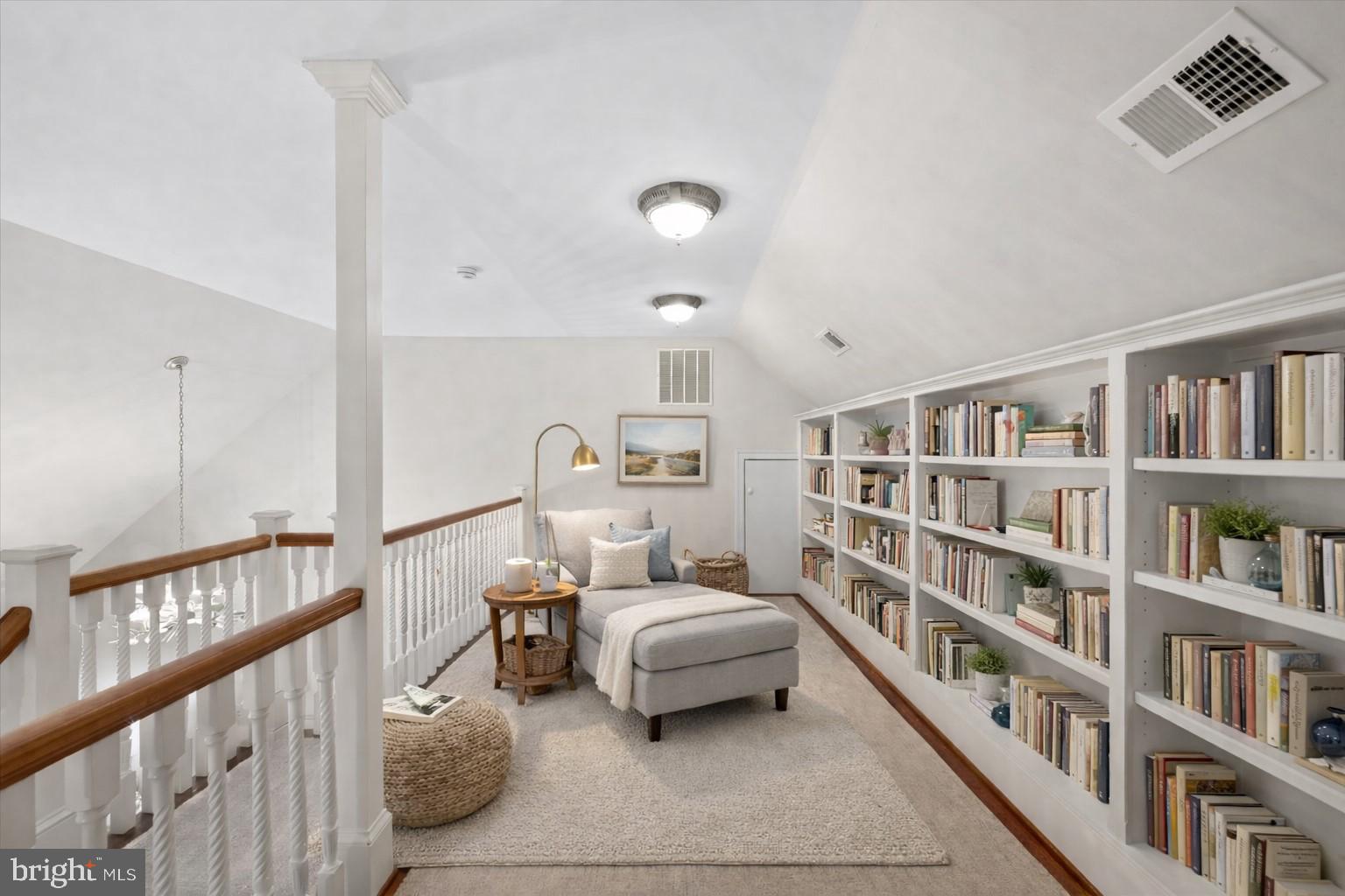 MERRY GO ROUND FARM - Residential