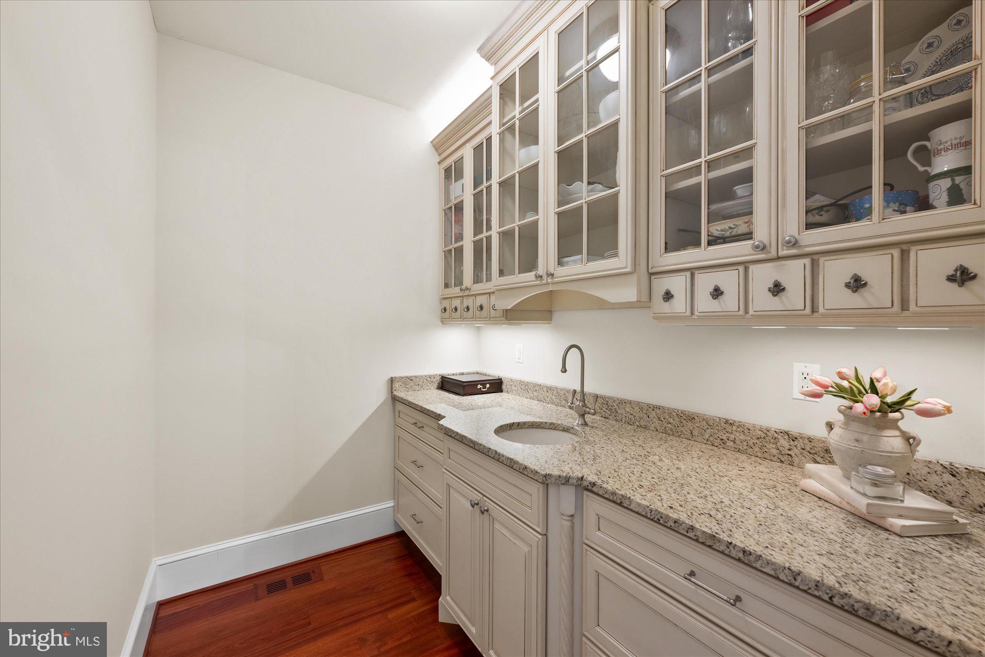 MERRY GO ROUND FARM - Residential