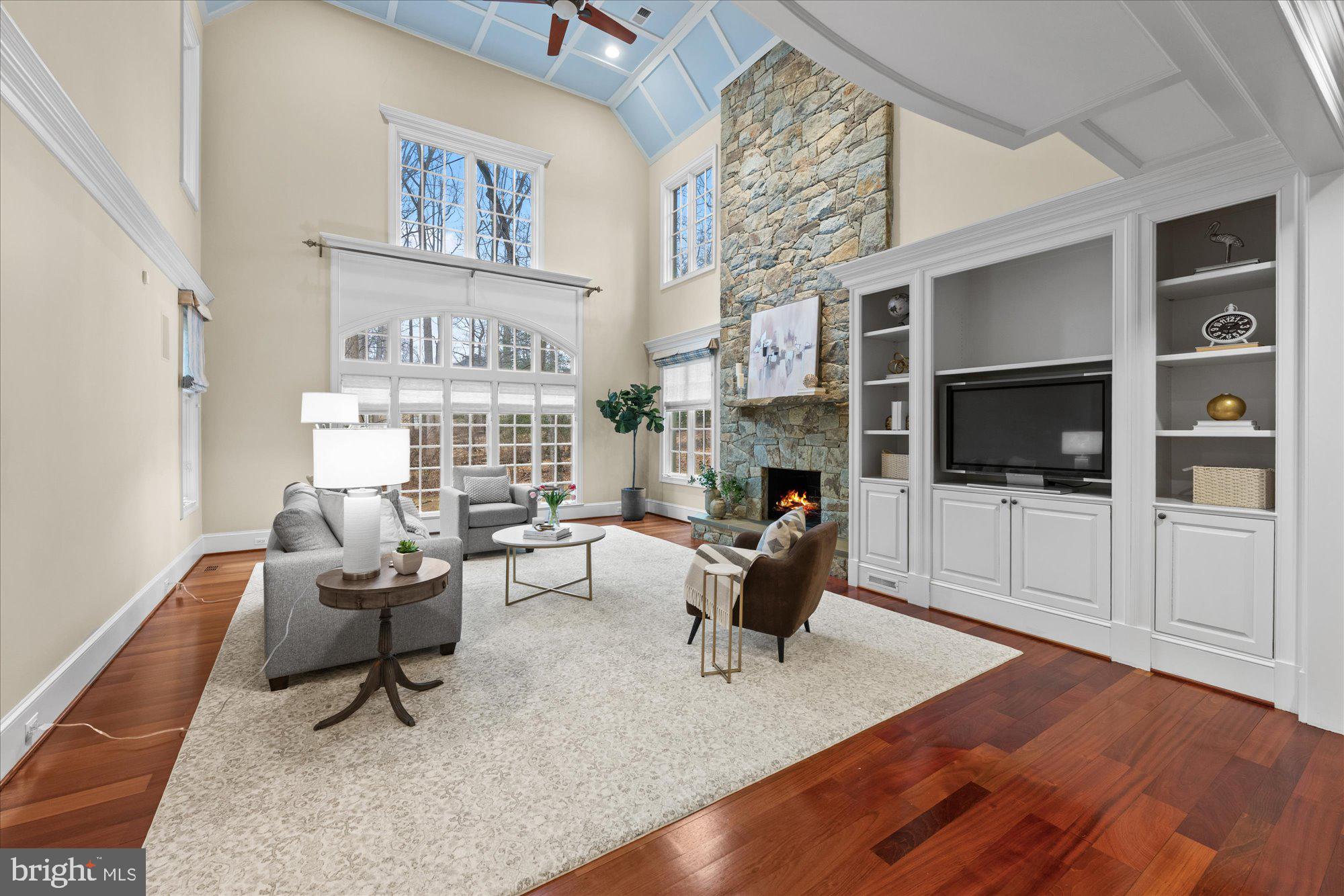 MERRY GO ROUND FARM - Residential