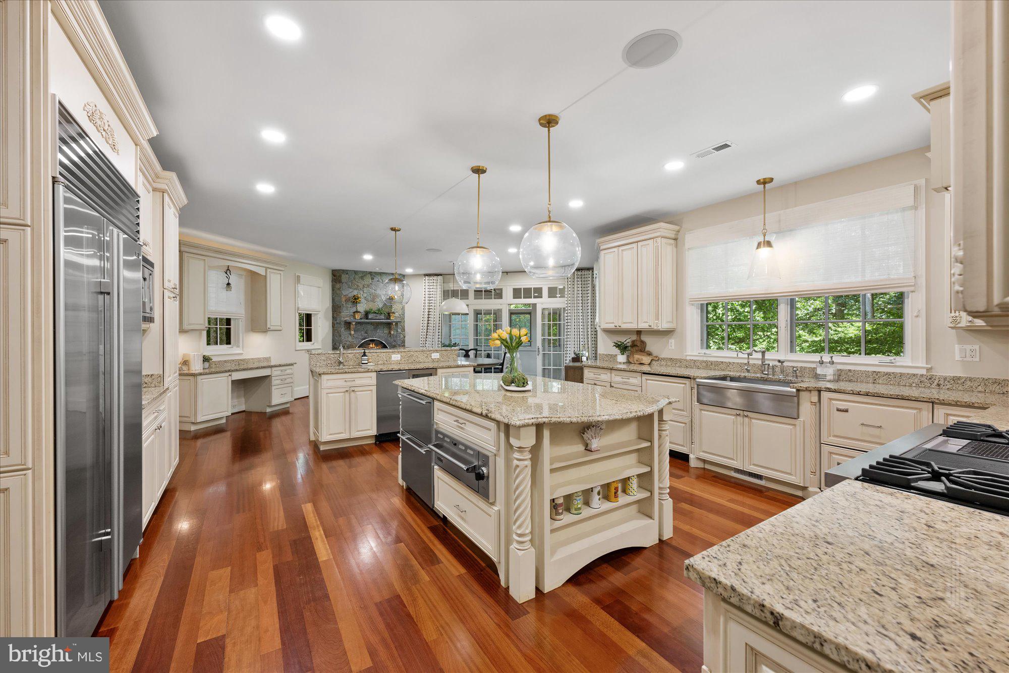 MERRY GO ROUND FARM - Residential