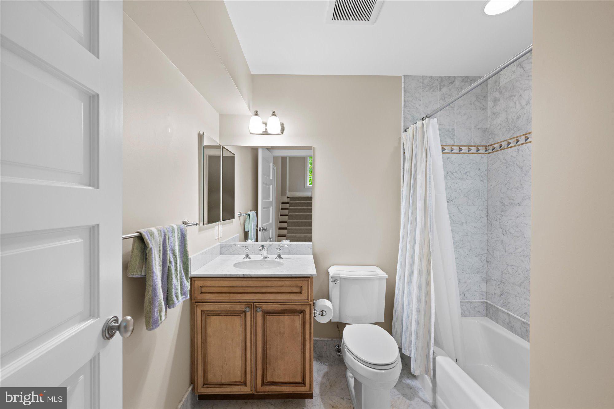 MERRY GO ROUND FARM - Residential