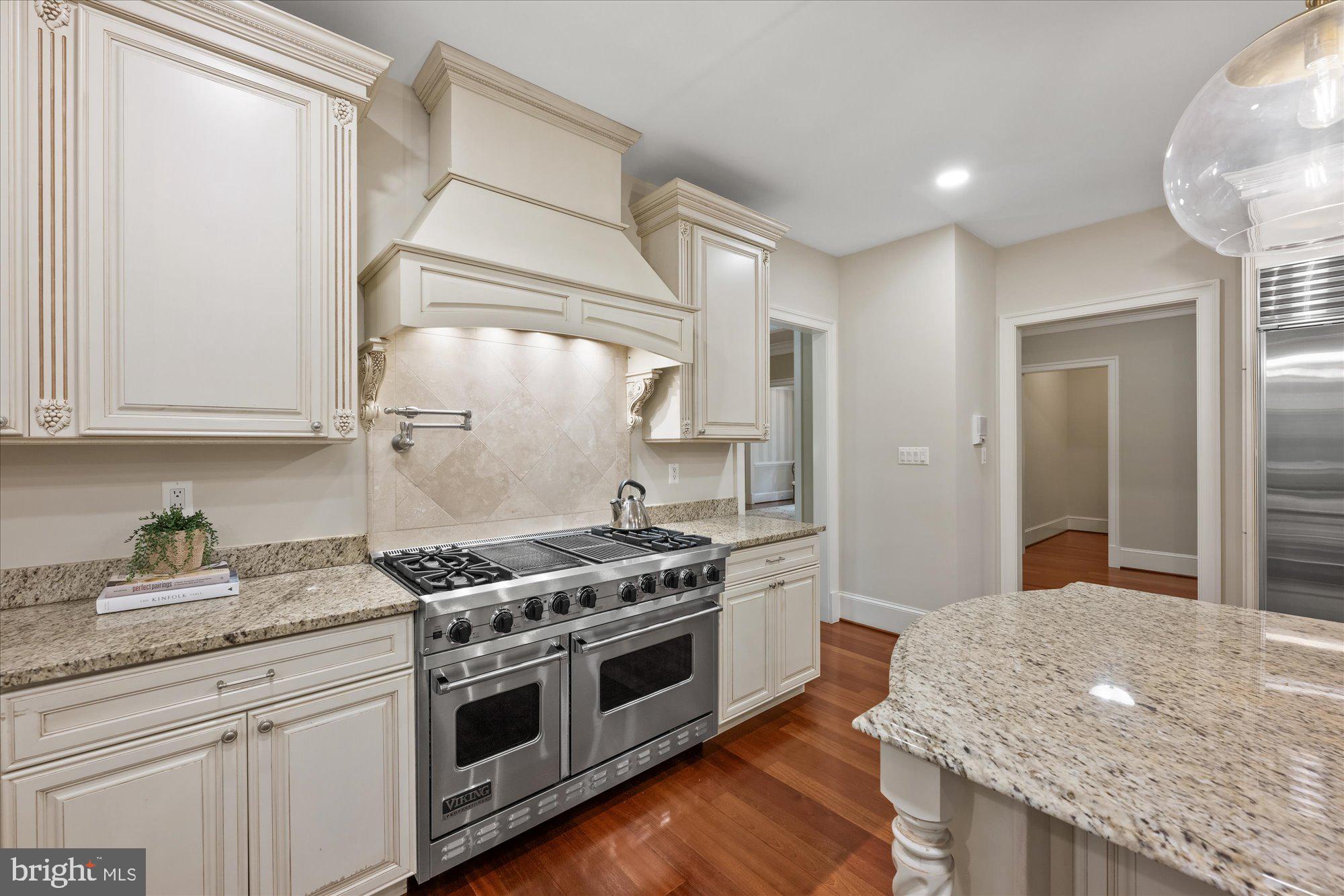 MERRY GO ROUND FARM - Residential