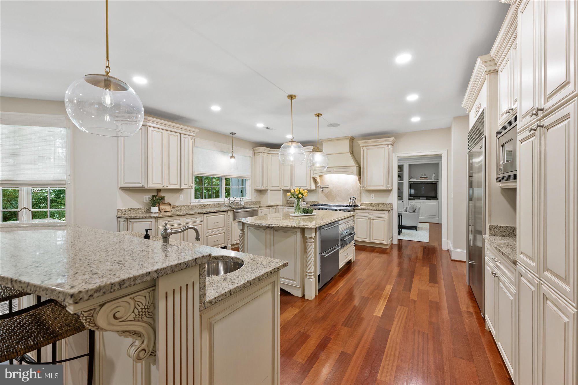 MERRY GO ROUND FARM - Residential