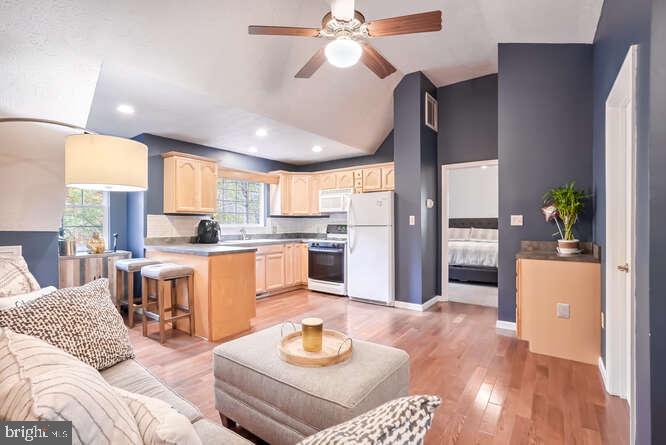 PORT TOBACCO - Residential Lease