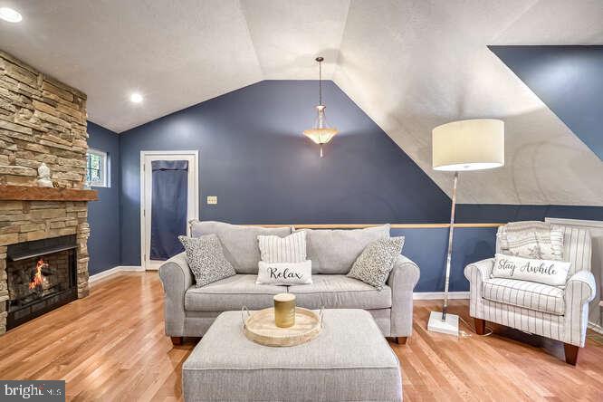 PORT TOBACCO - Residential Lease