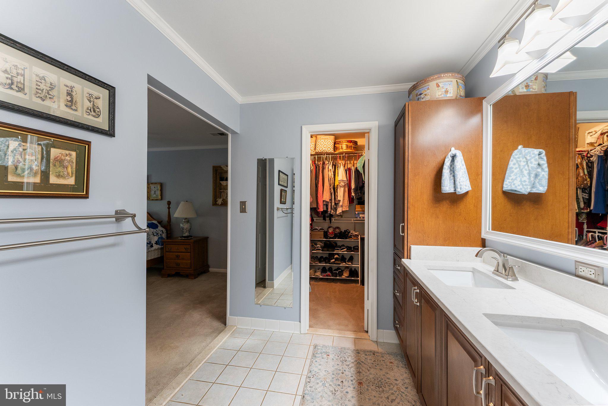 STONEYBROOKE - Residential