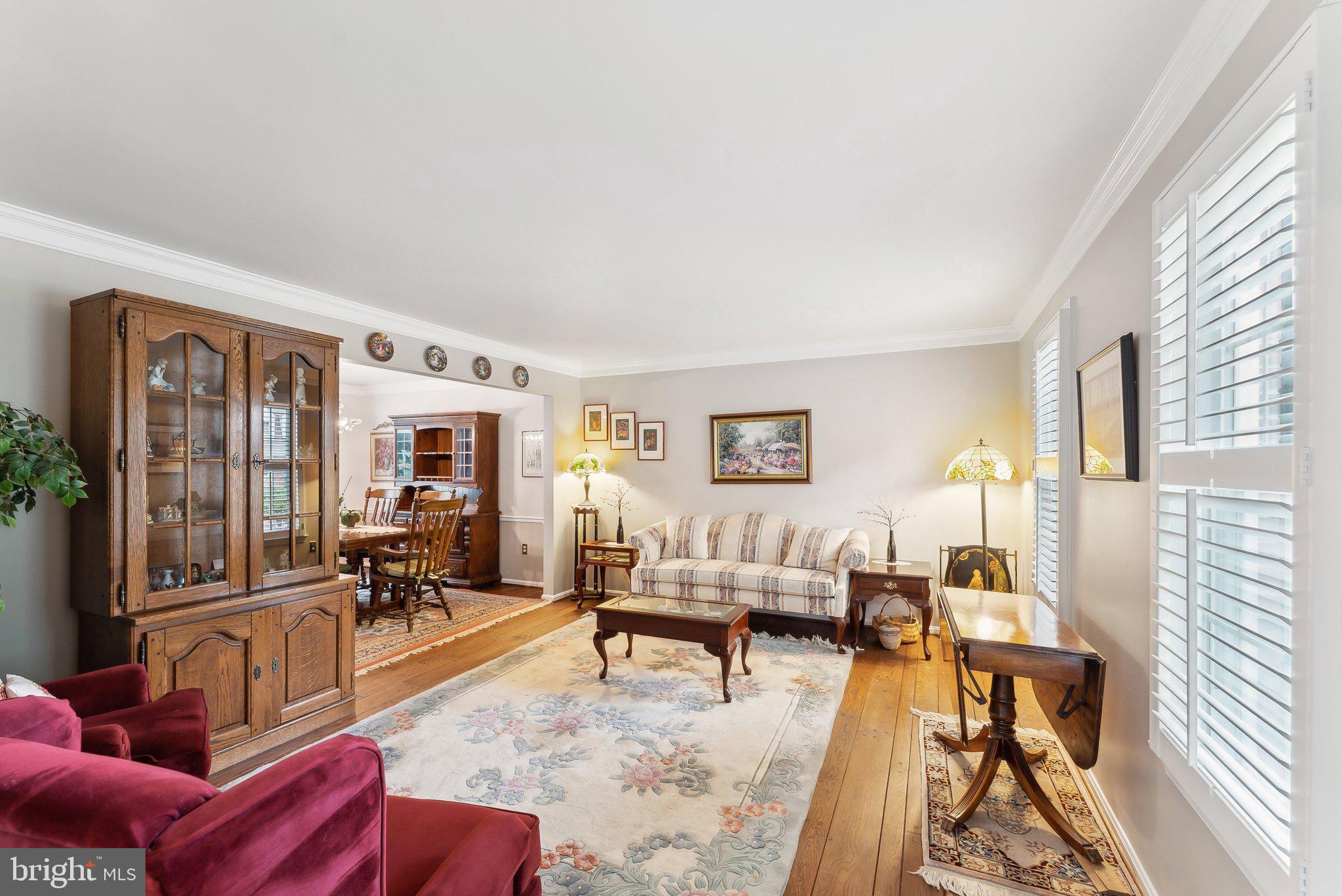 STONEYBROOKE - Residential