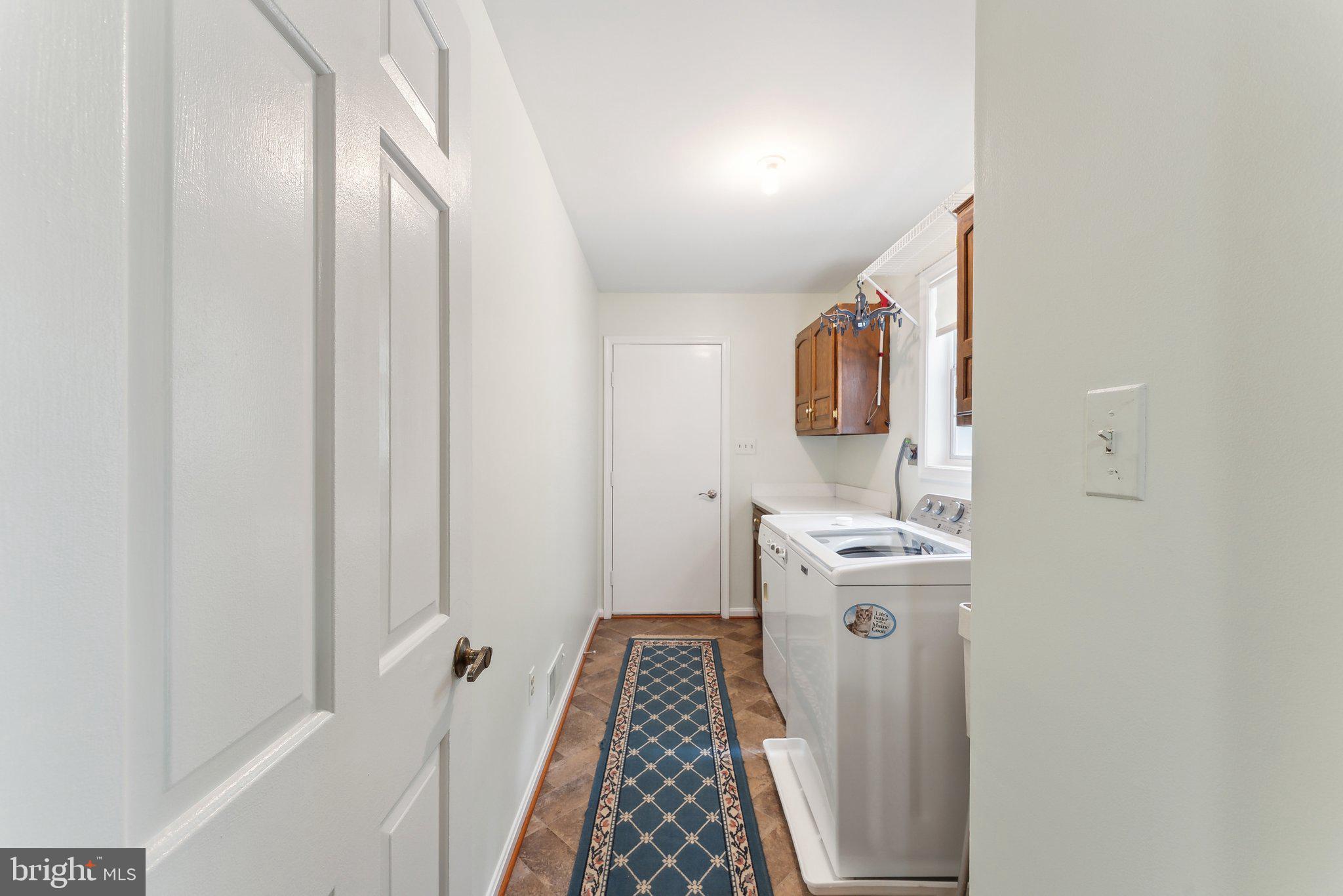 STONEYBROOKE - Residential