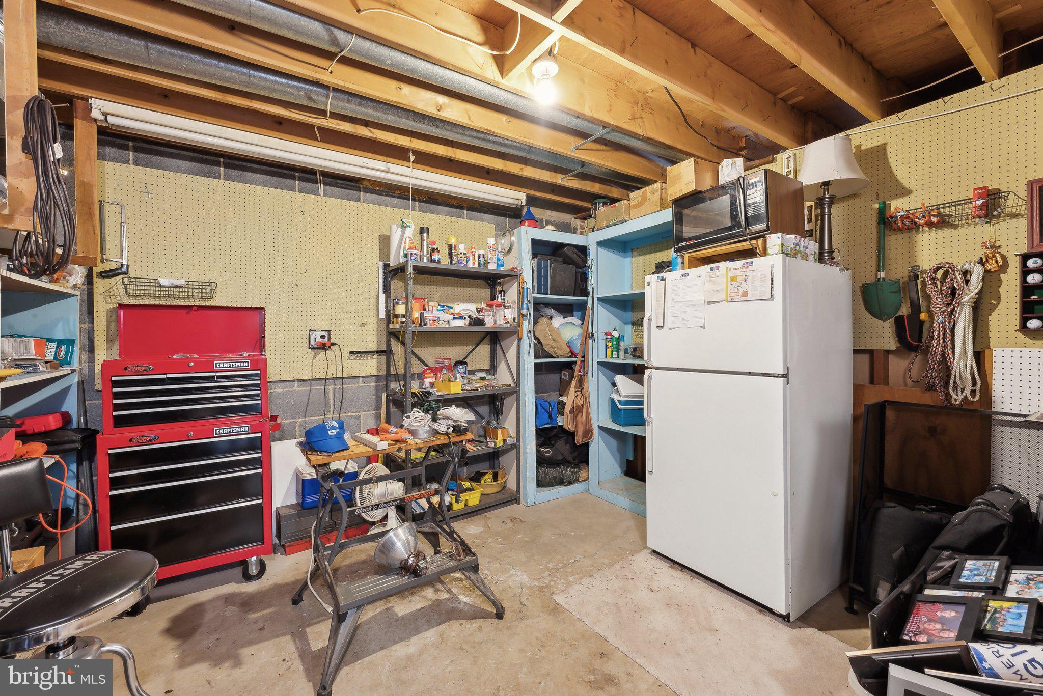 STONEYBROOKE - Residential