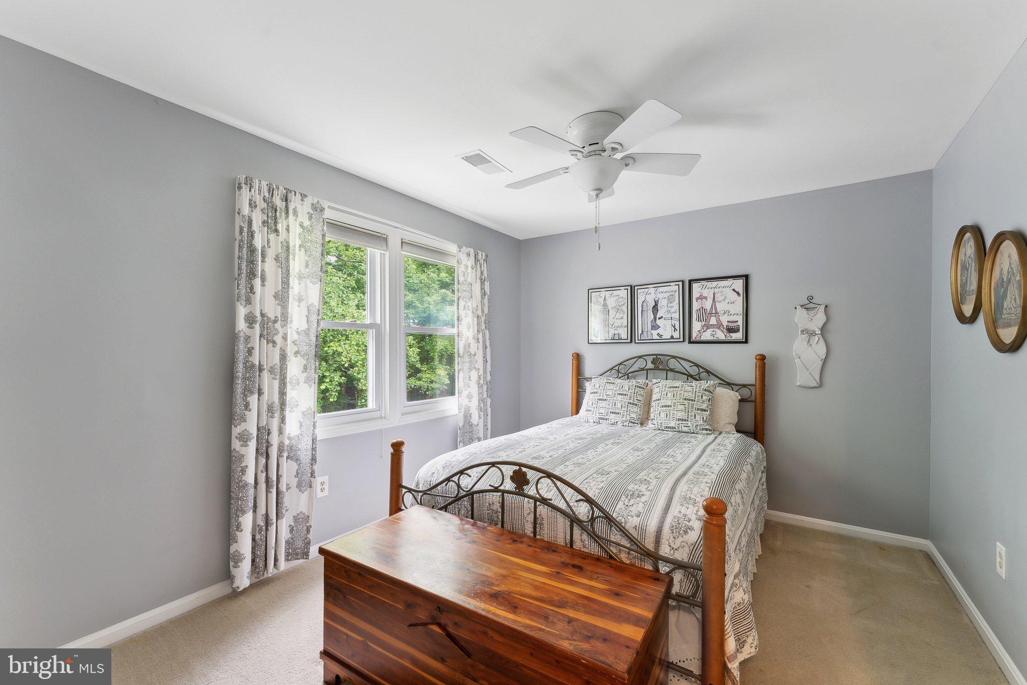 STONEYBROOKE - Residential