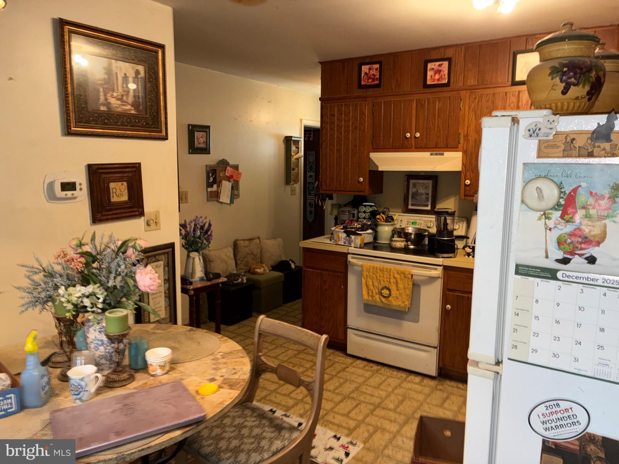 110 LYNETTE CIRCLE