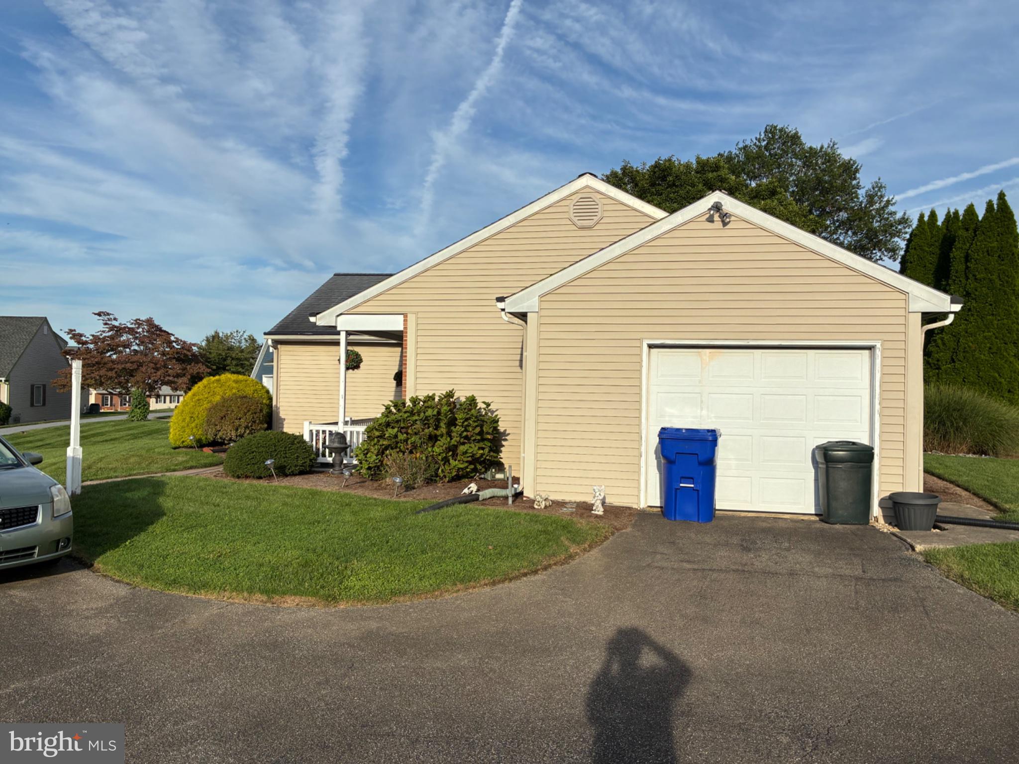 110 LYNETTE CIRCLE