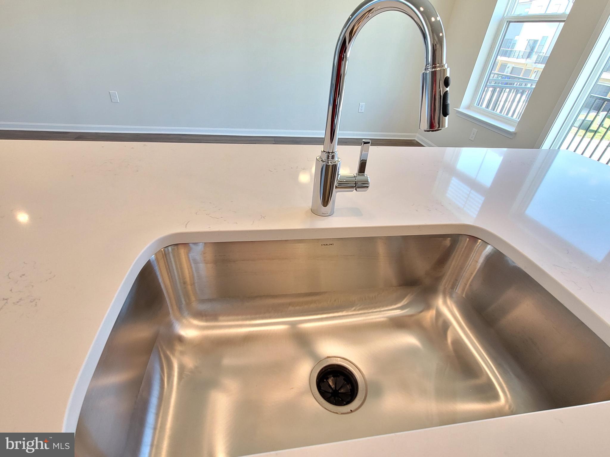 RENN QUARTER - Residential Lease