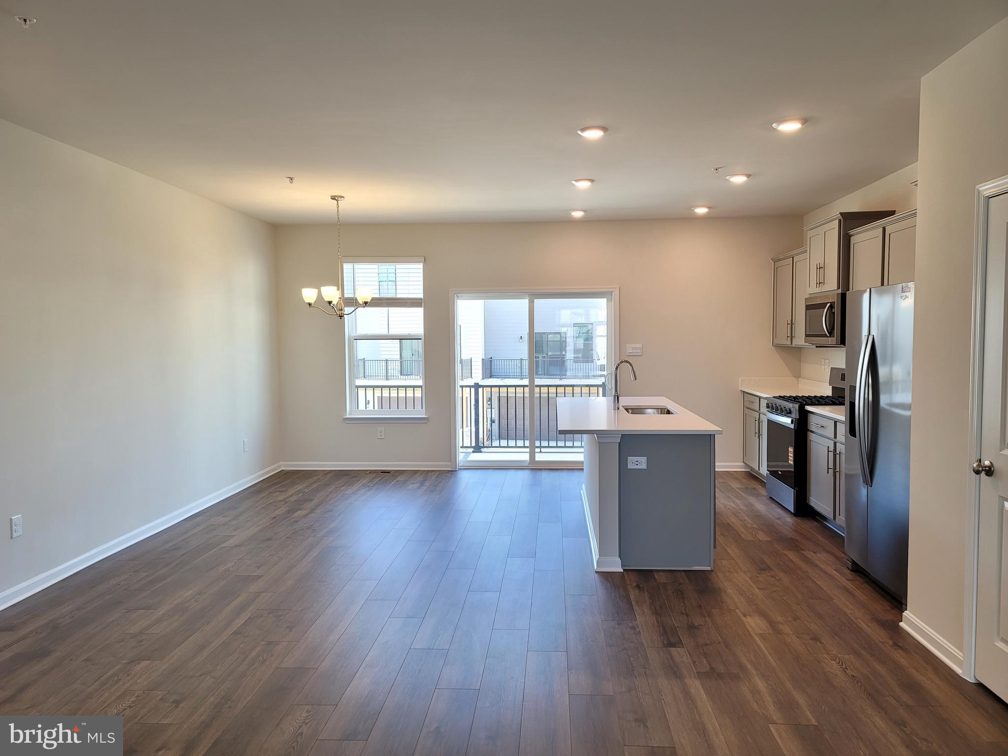 RENN QUARTER - Residential Lease