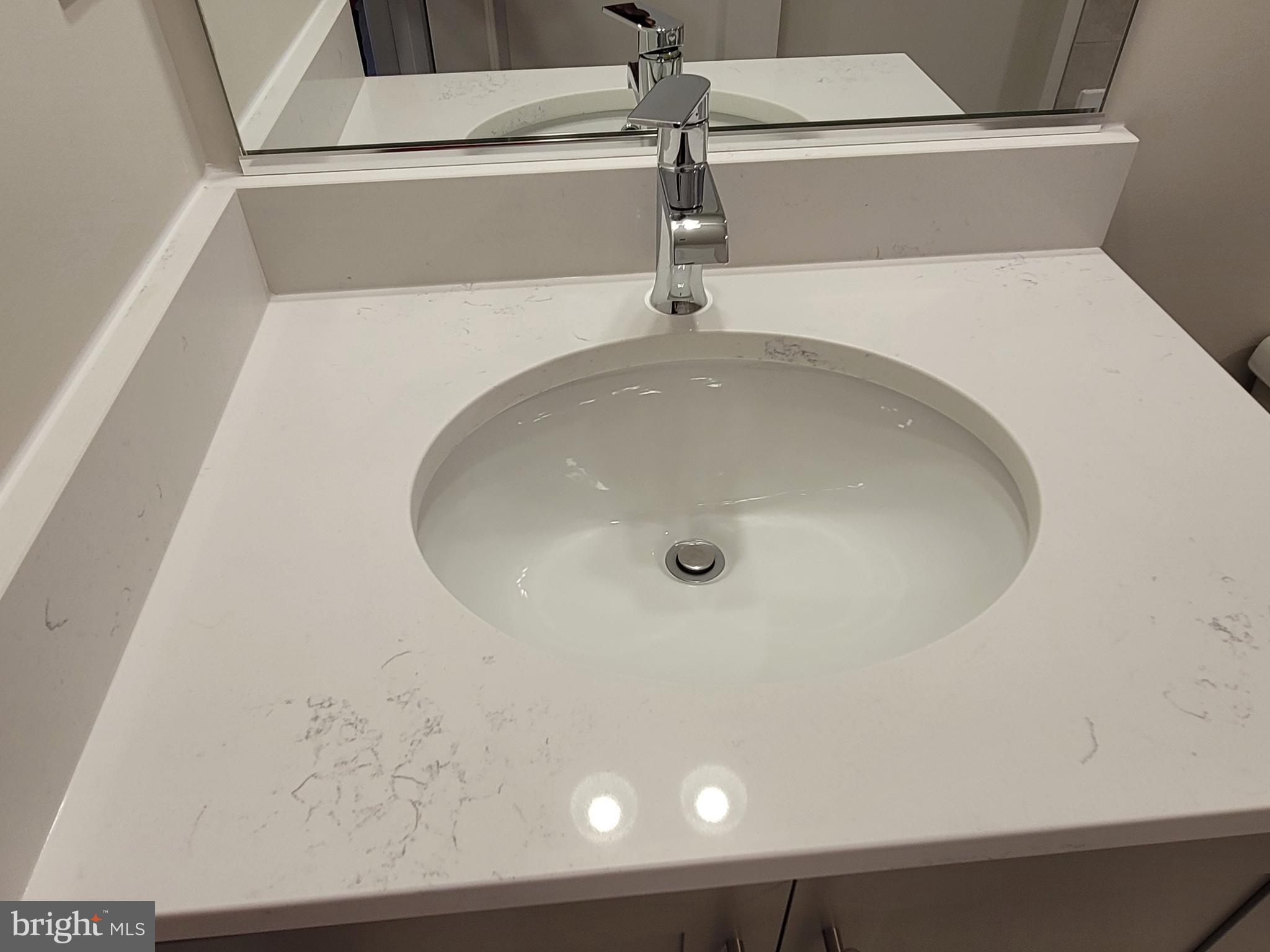 RENN QUARTER - Residential Lease