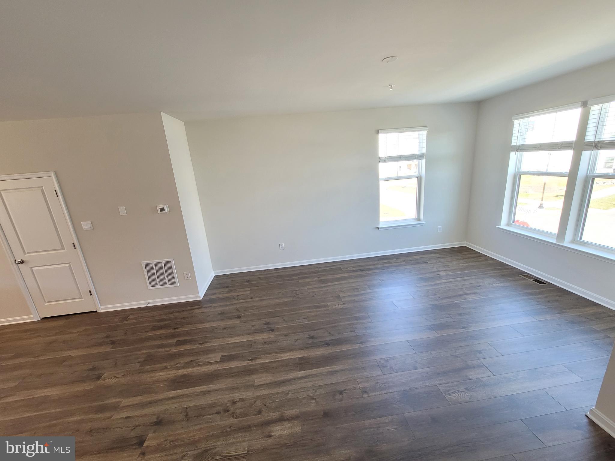 RENN QUARTER - Residential Lease