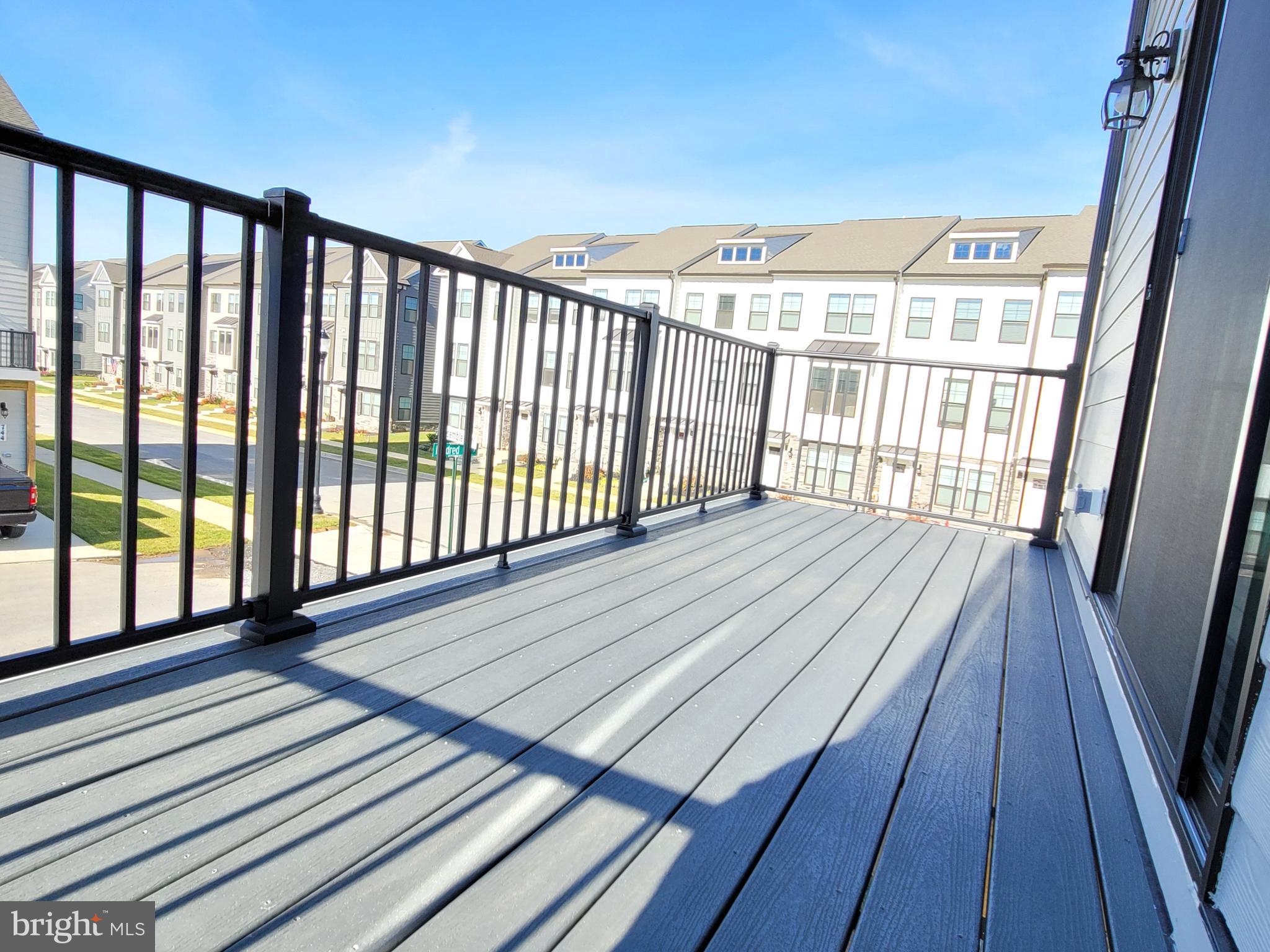 RENN QUARTER - Residential Lease