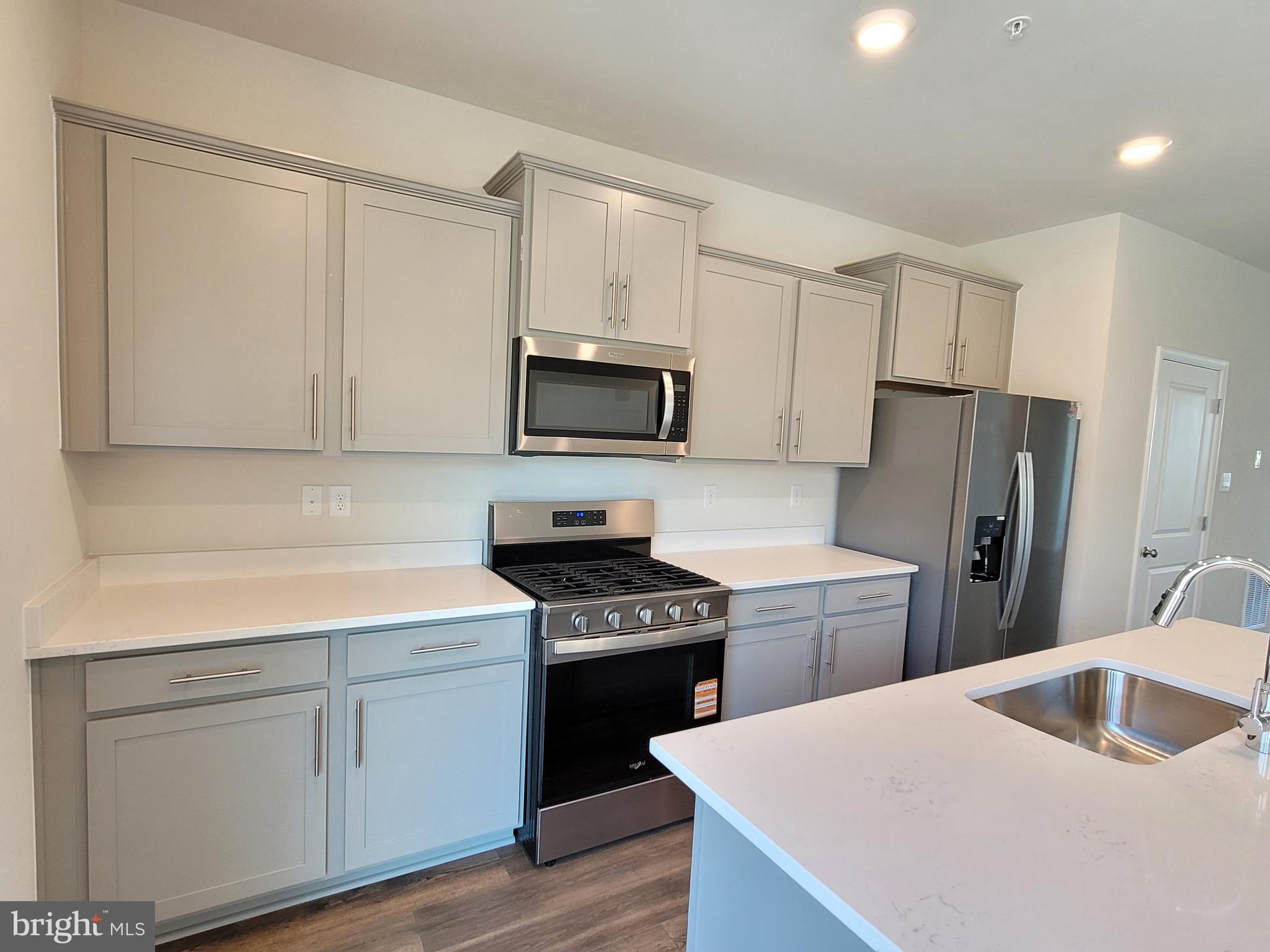 RENN QUARTER - Residential Lease