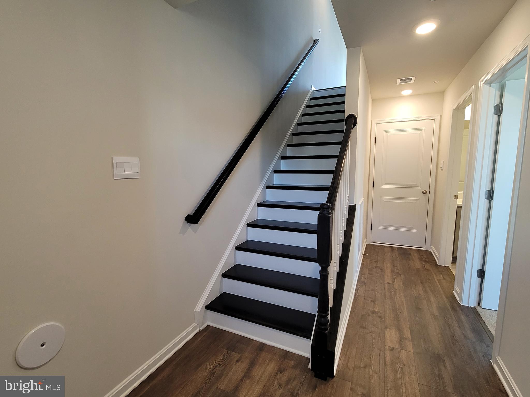 RENN QUARTER - Residential Lease