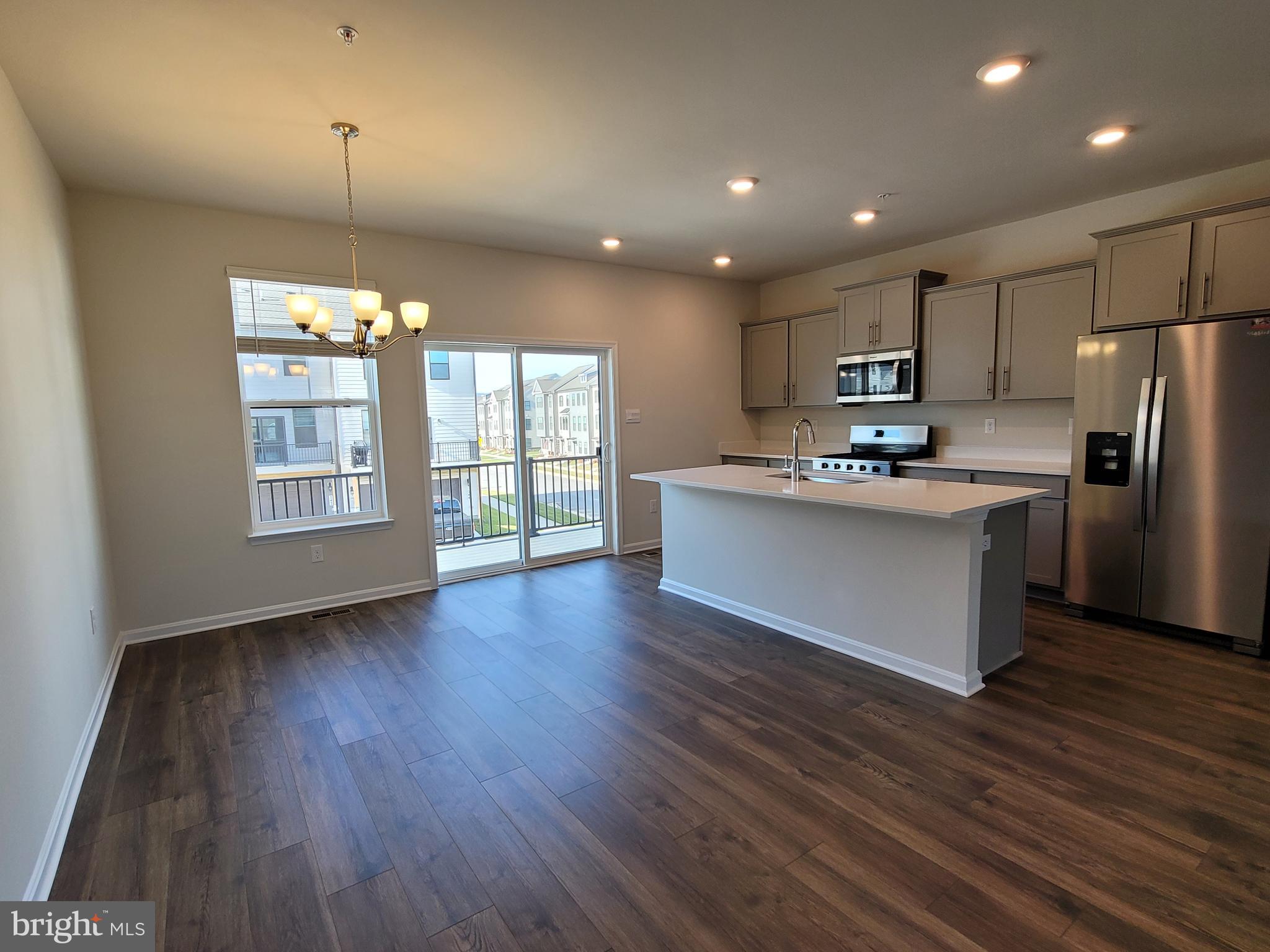 RENN QUARTER - Residential Lease