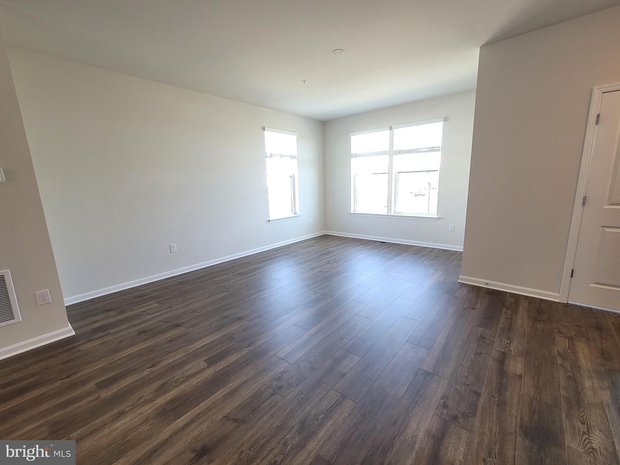 RENN QUARTER - Residential Lease