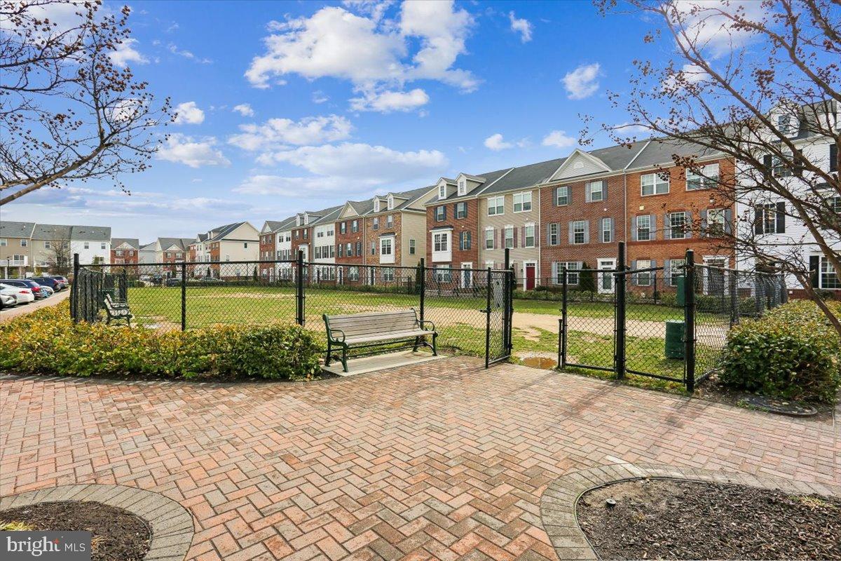 MORRIS PLACE - Residential