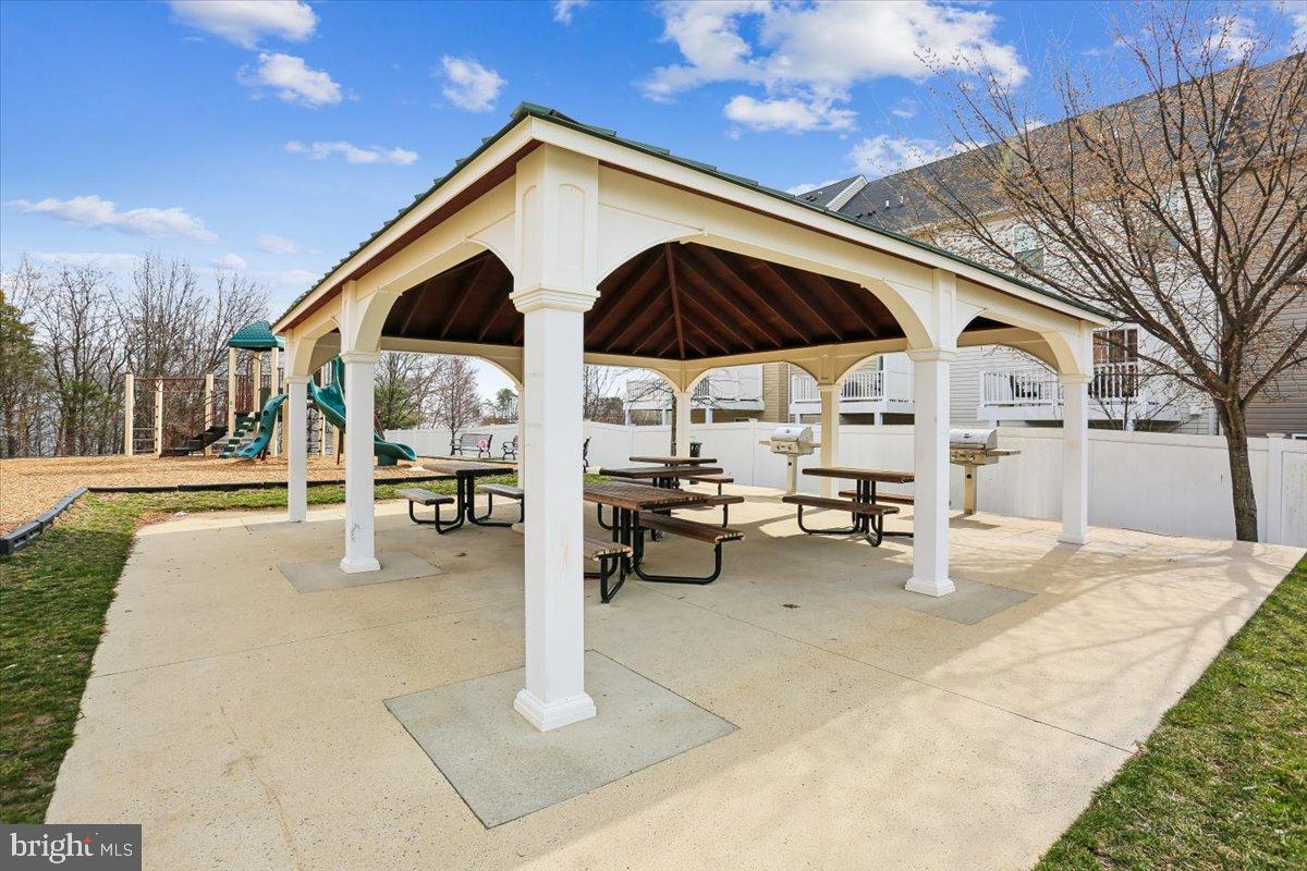 MORRIS PLACE - Residential