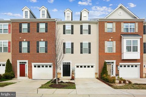 Townhouse For Sale - 7944 John Galt Way<br/> Howard County, ELKRIDGE, MD 21075