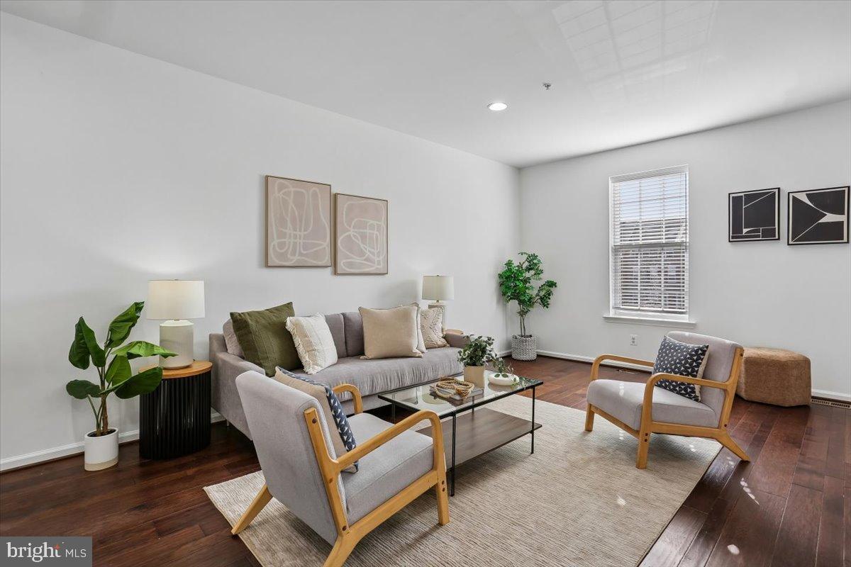 MORRIS PLACE - Residential