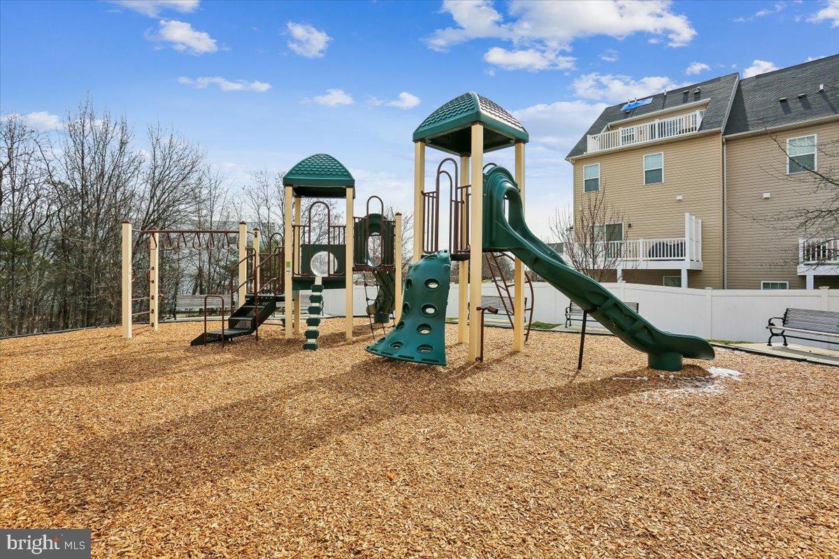 MORRIS PLACE - Residential